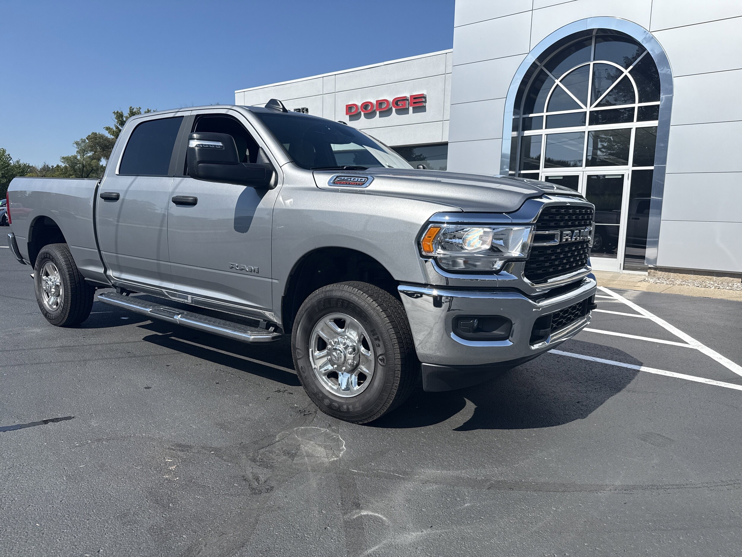 2024 Ram 2500 Big Horn photo 2