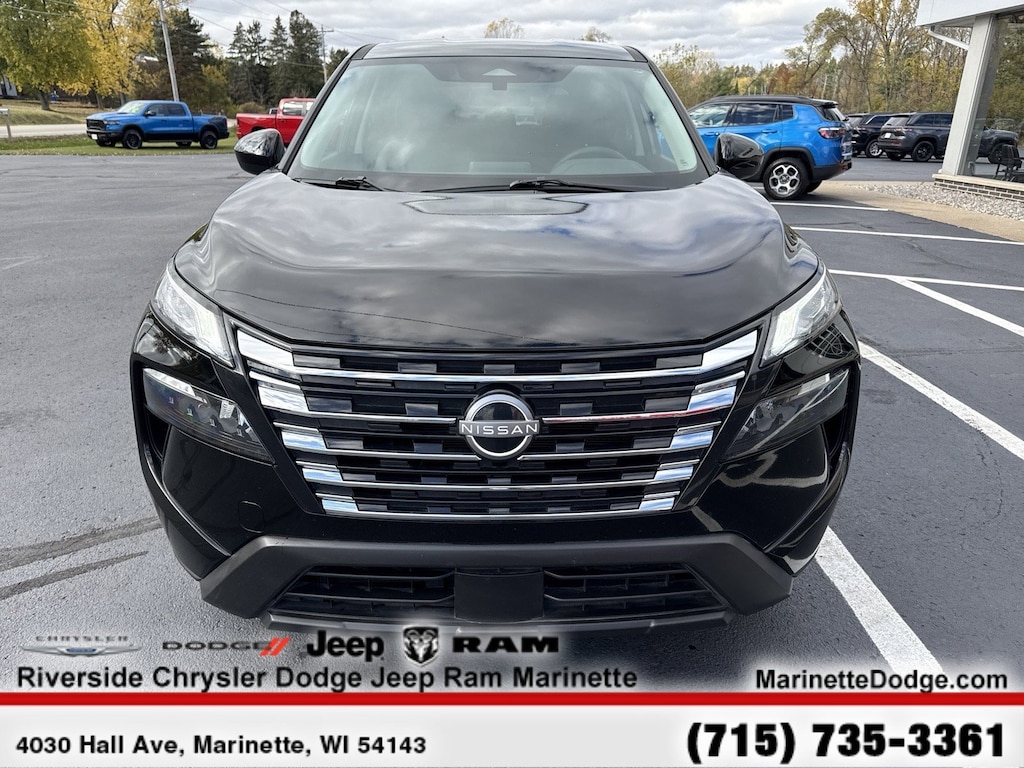 Used 2025 Nissan Rogue SV SUV