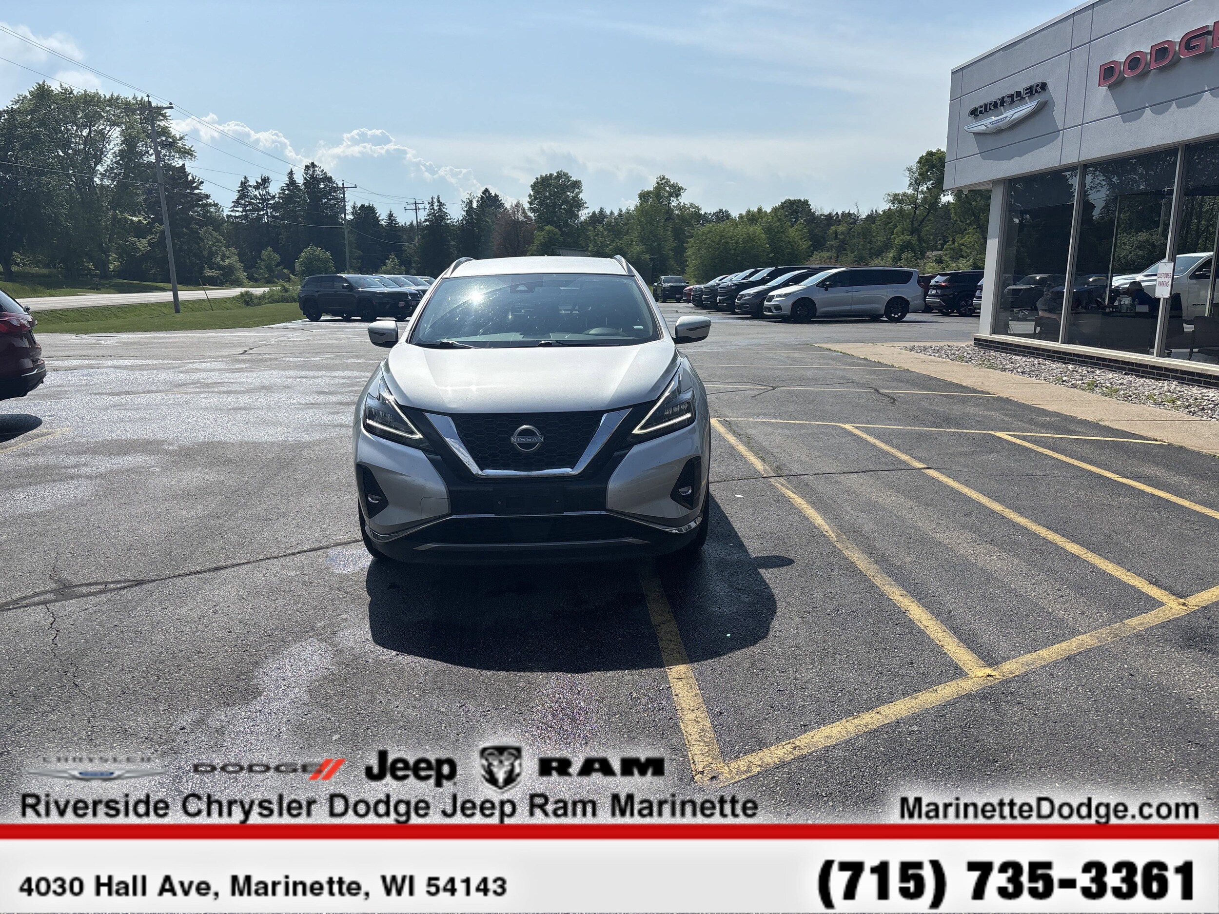 2023 Nissan Murano SV photo 3