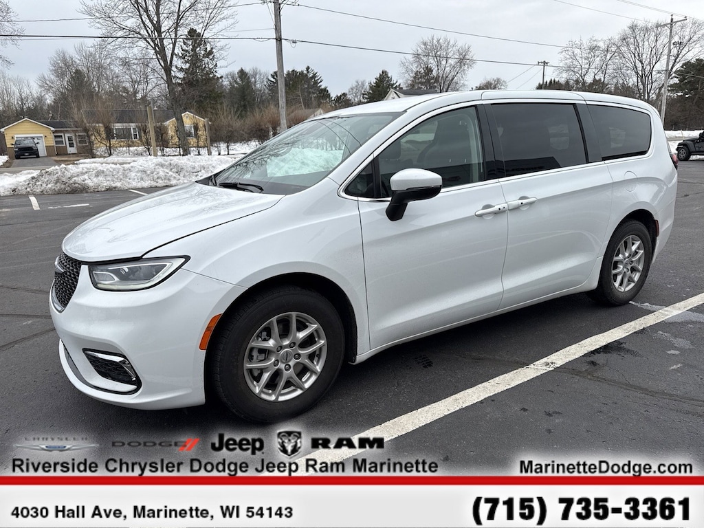Certified 2023 Chrysler Pacifica Touring L Van Passenger Van