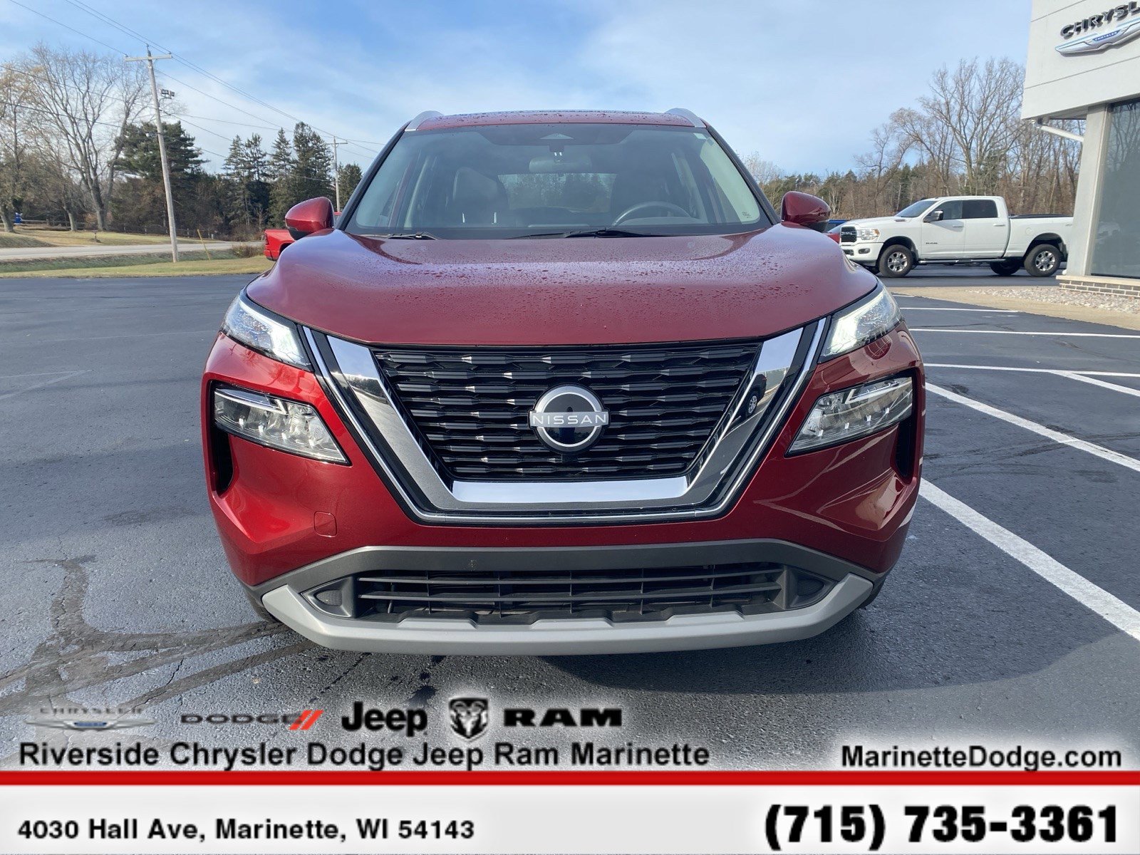 2023 Nissan Rogue SV photo 2