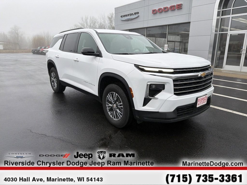 Used 2025 Chevrolet Traverse LT SUV
