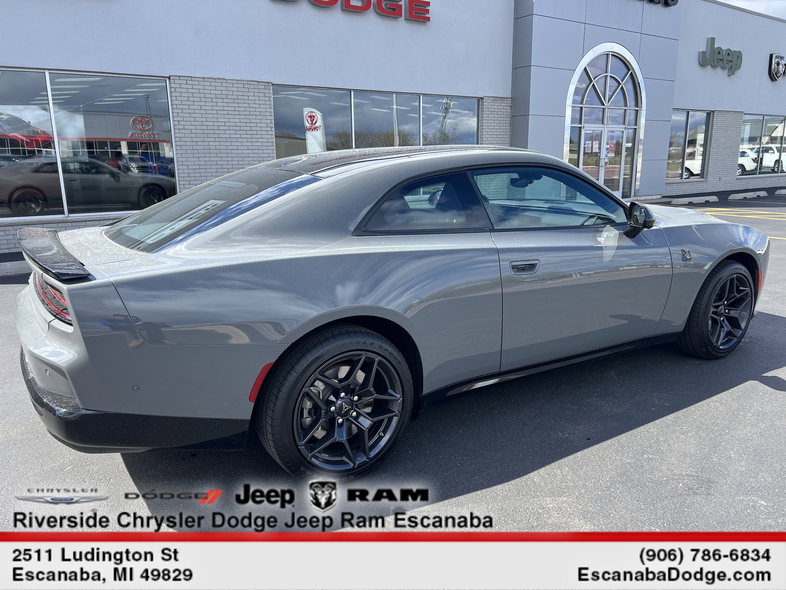 2026 Dodge Charger Scat Pack - Photo 9