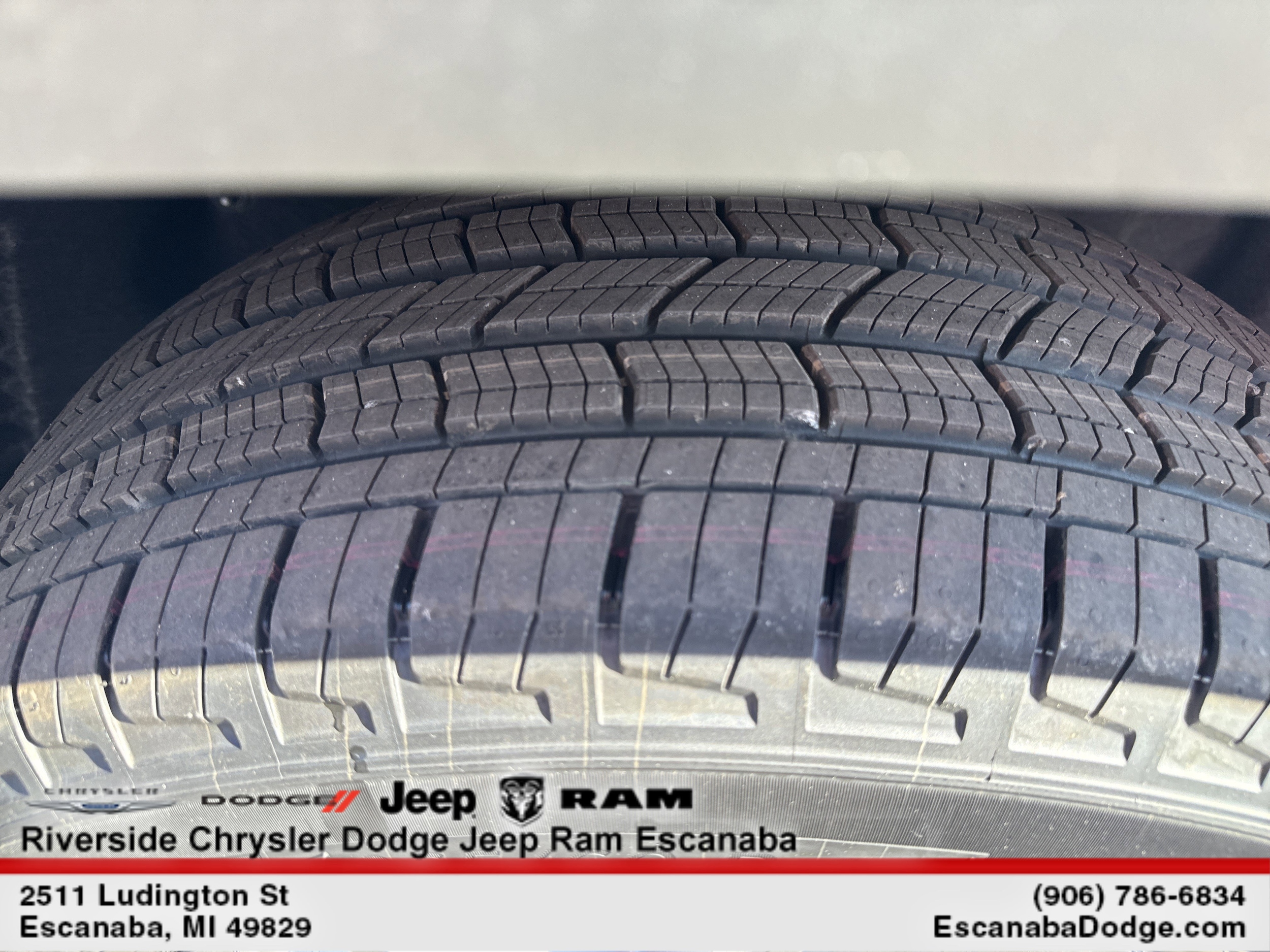 2026 Jeep Grand Cherokee Laredo - Photo 12