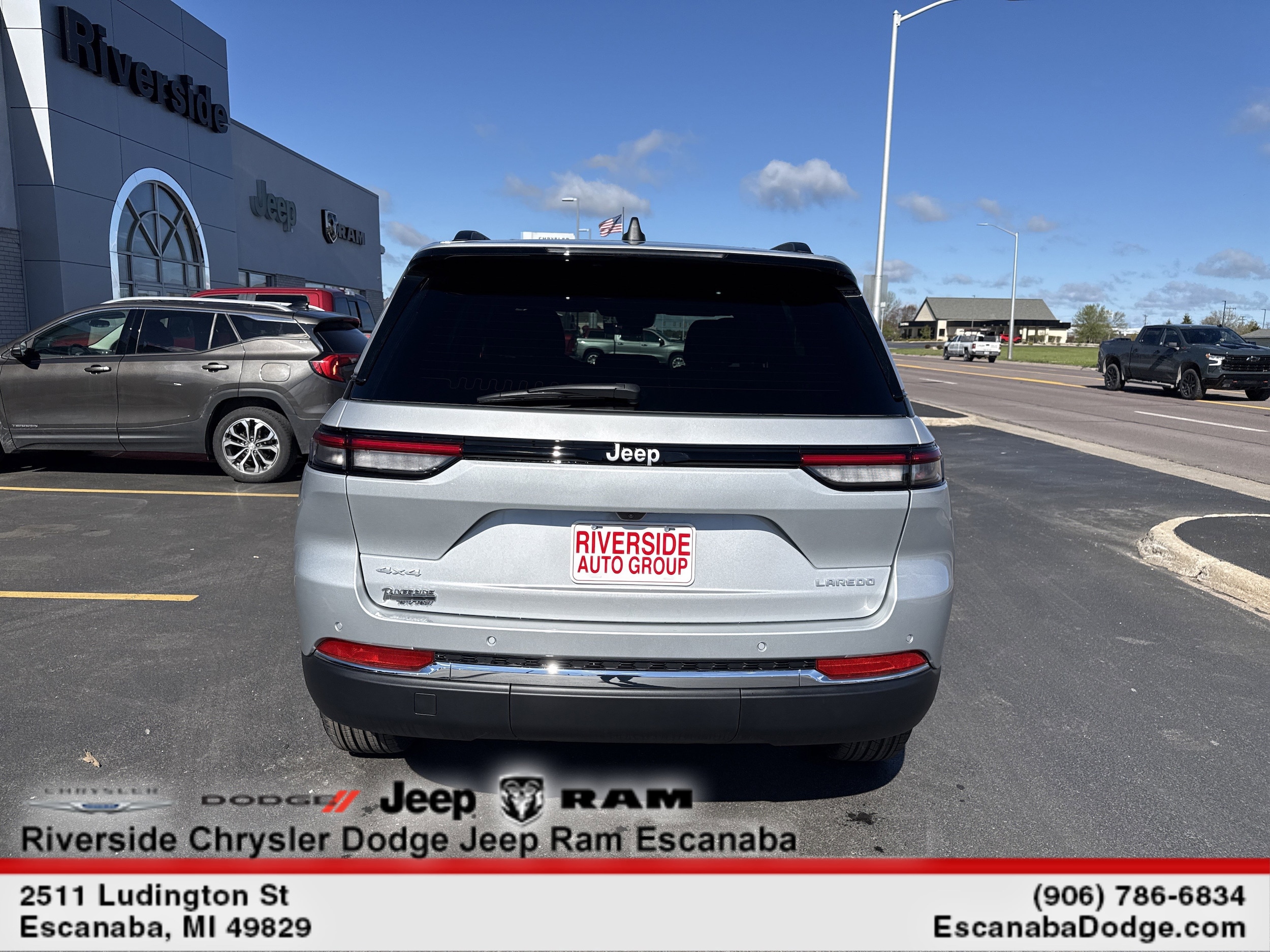 2026 Jeep Grand Cherokee Laredo - Photo 7