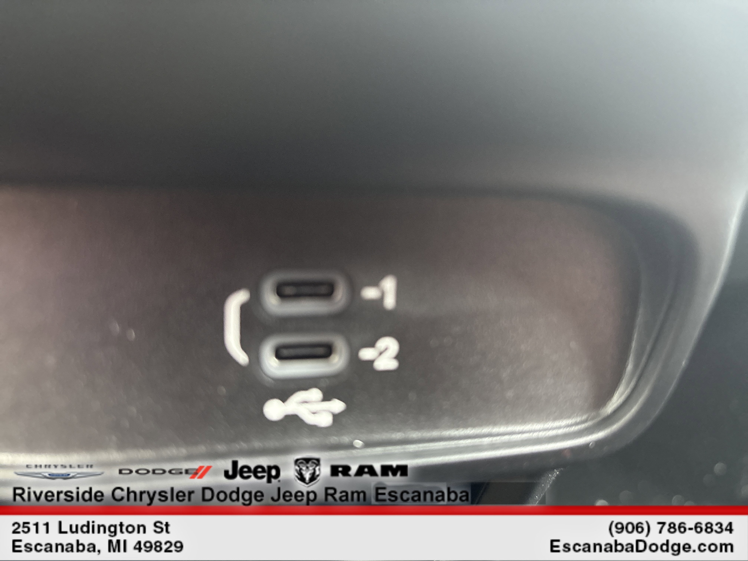 2026 Chrysler Pacifica Select - Photo 18
