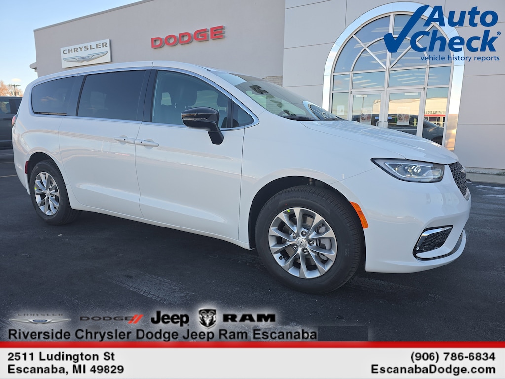 New 2026 Chrysler Pacifica Select Passenger Van