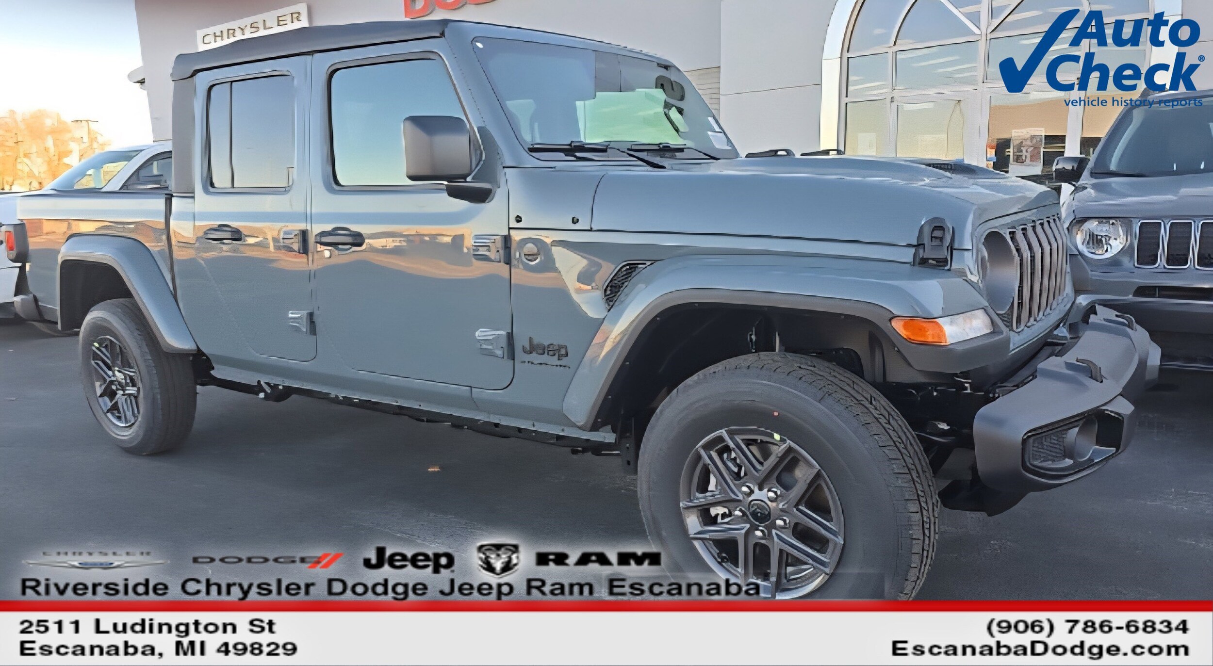 2026 Jeep Gladiator Sport S's photo