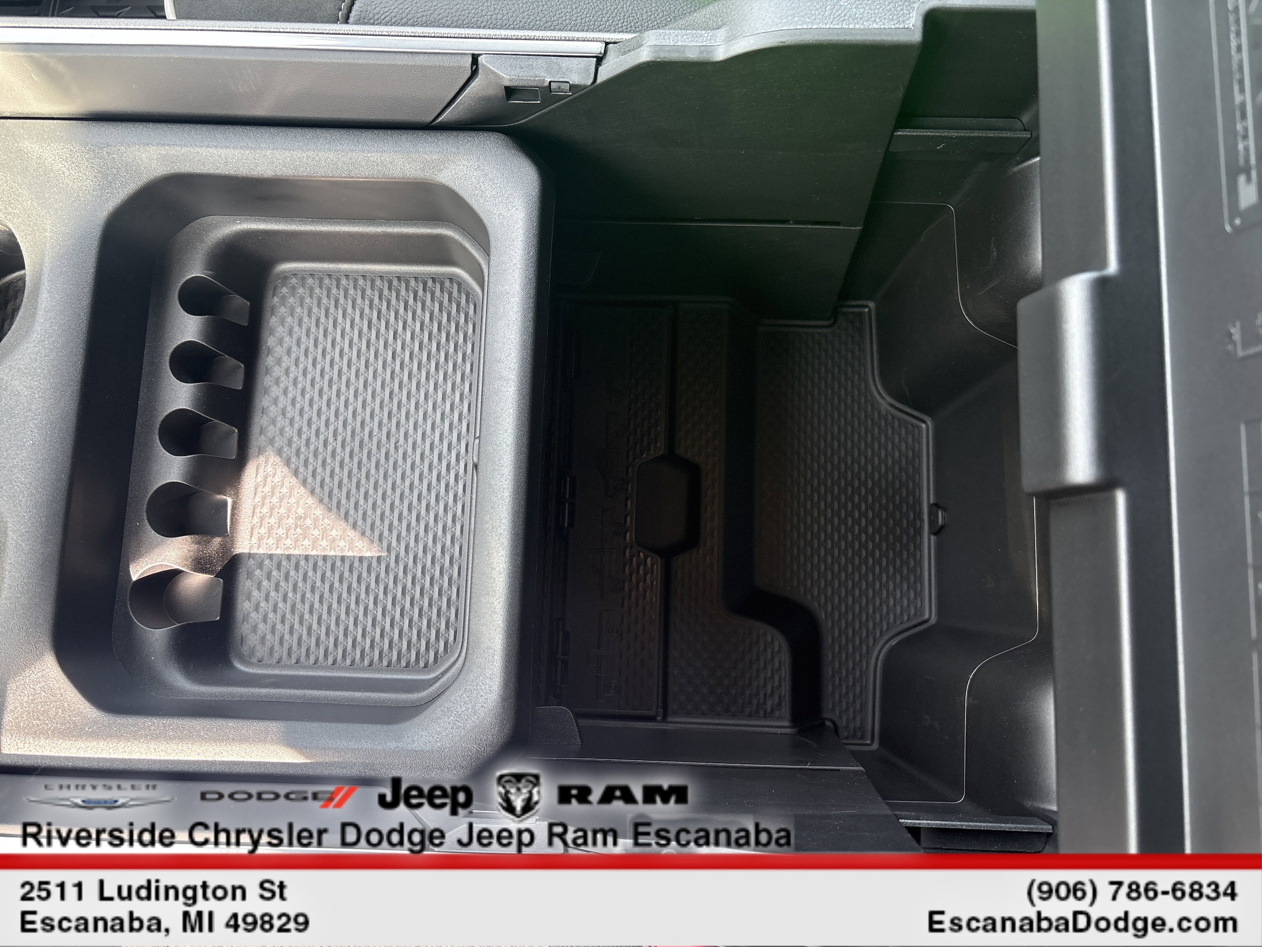 2026 RAM 1500 Laramie - Photo 20