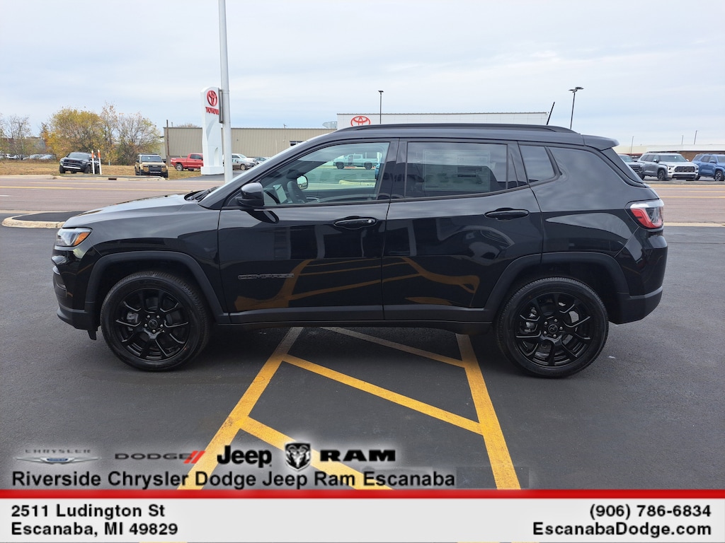 New 2026 Jeep Compass Latitude Sport Utility