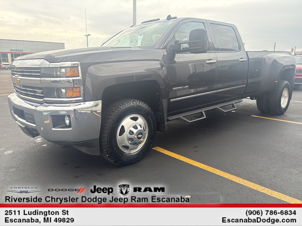 Used 2015 Chevrolet Silverado 3500HD LTZ 4WD Crew Cab 167.7 LTZ