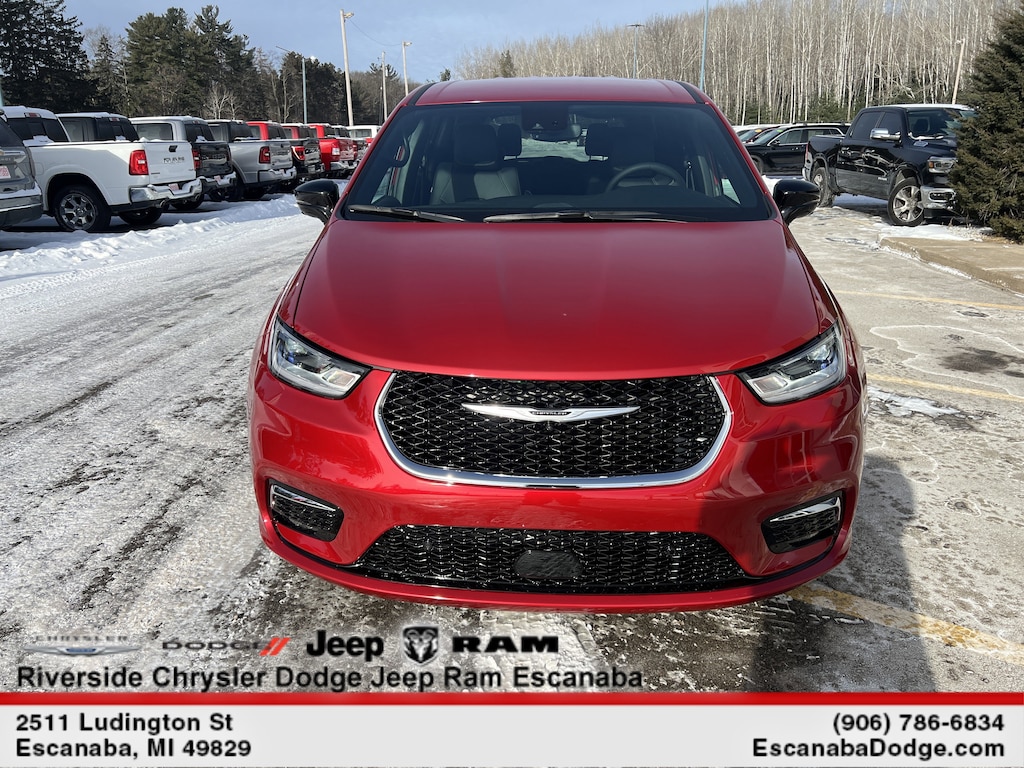 New 2026 Chrysler Pacifica Select Passenger Van