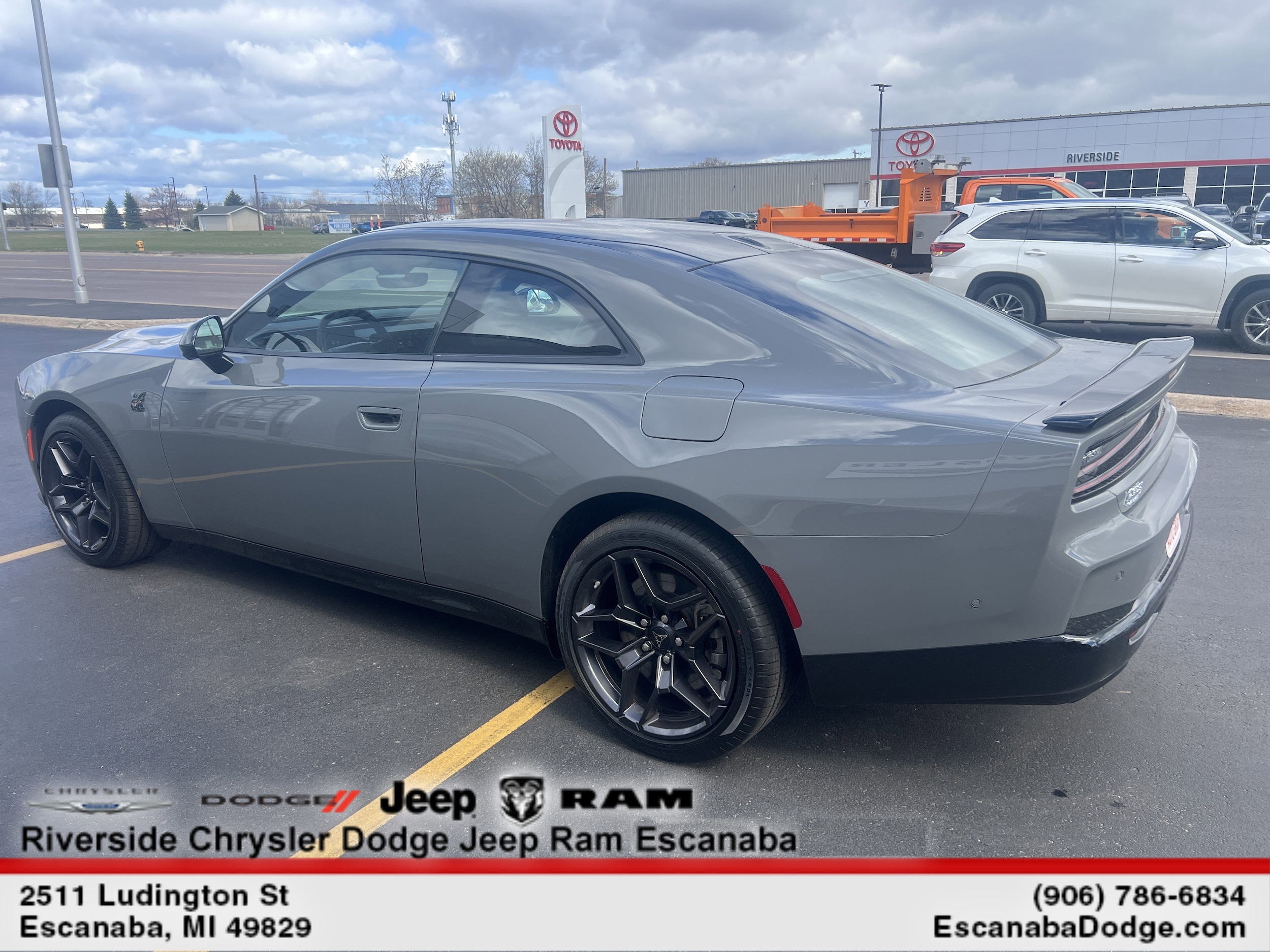 2026 Dodge Charger Scat Pack - Photo 6
