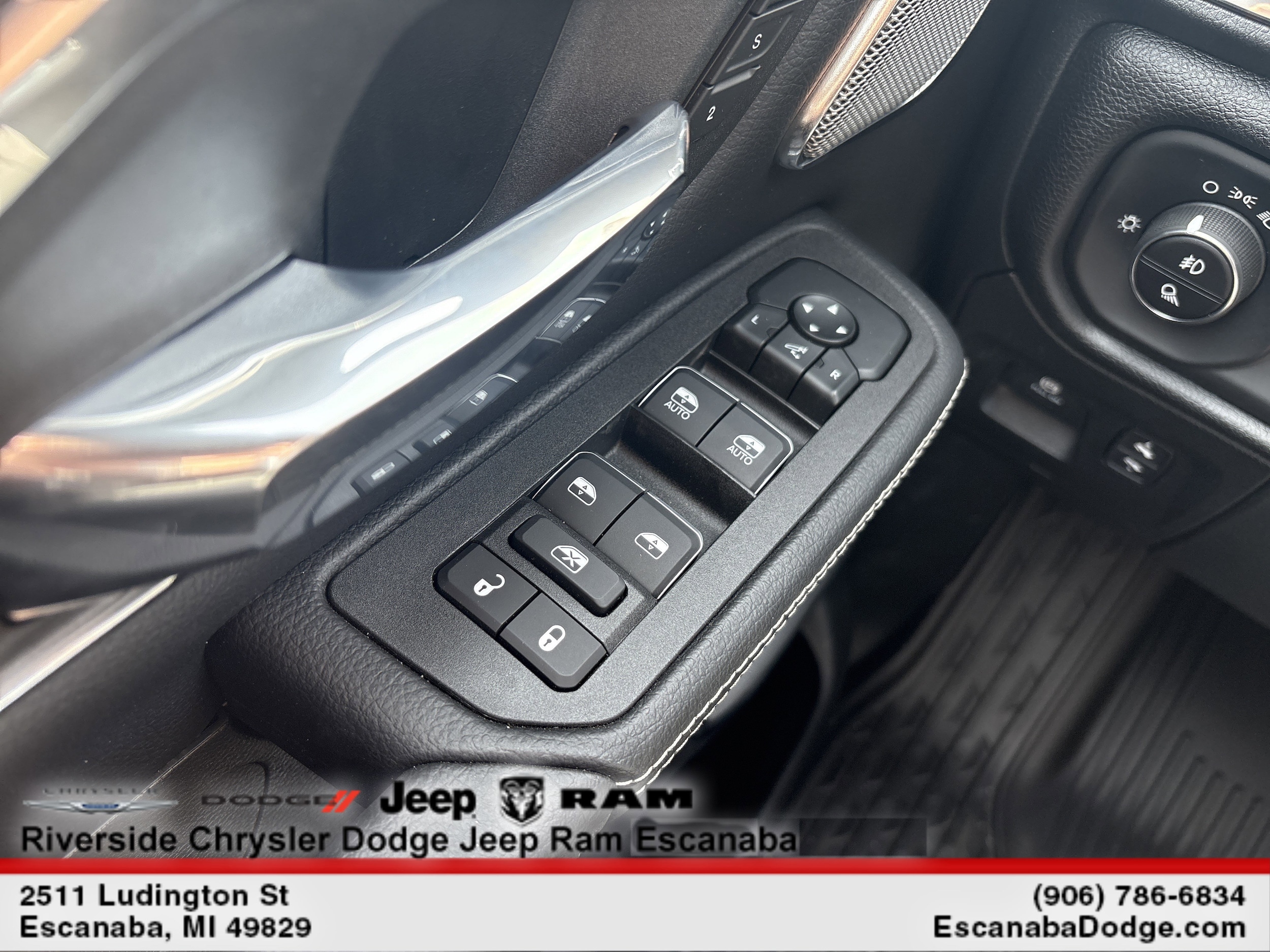 2026 RAM 1500 Laramie - Photo 24