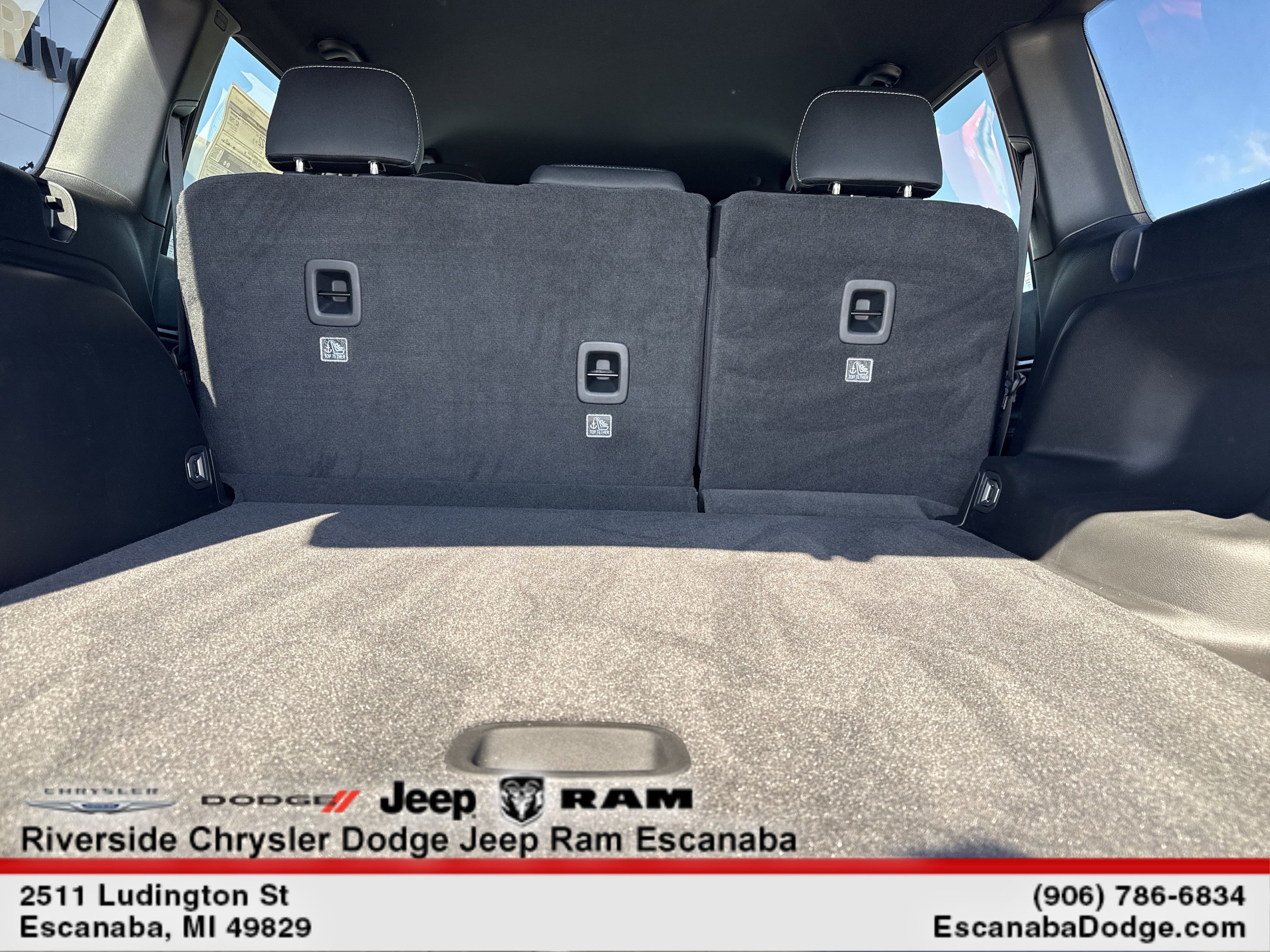 2026 Jeep Grand Cherokee Laredo - Photo 8