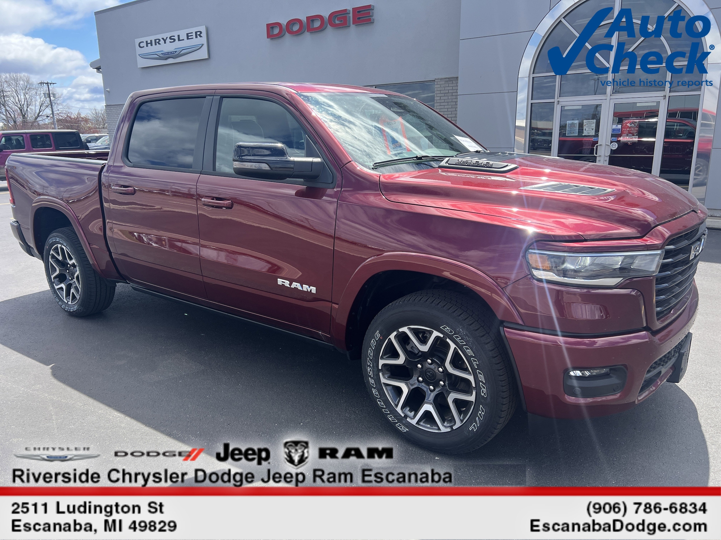 2026 RAM 1500 Laramie 4x4 Crew Cab 5'7's photo