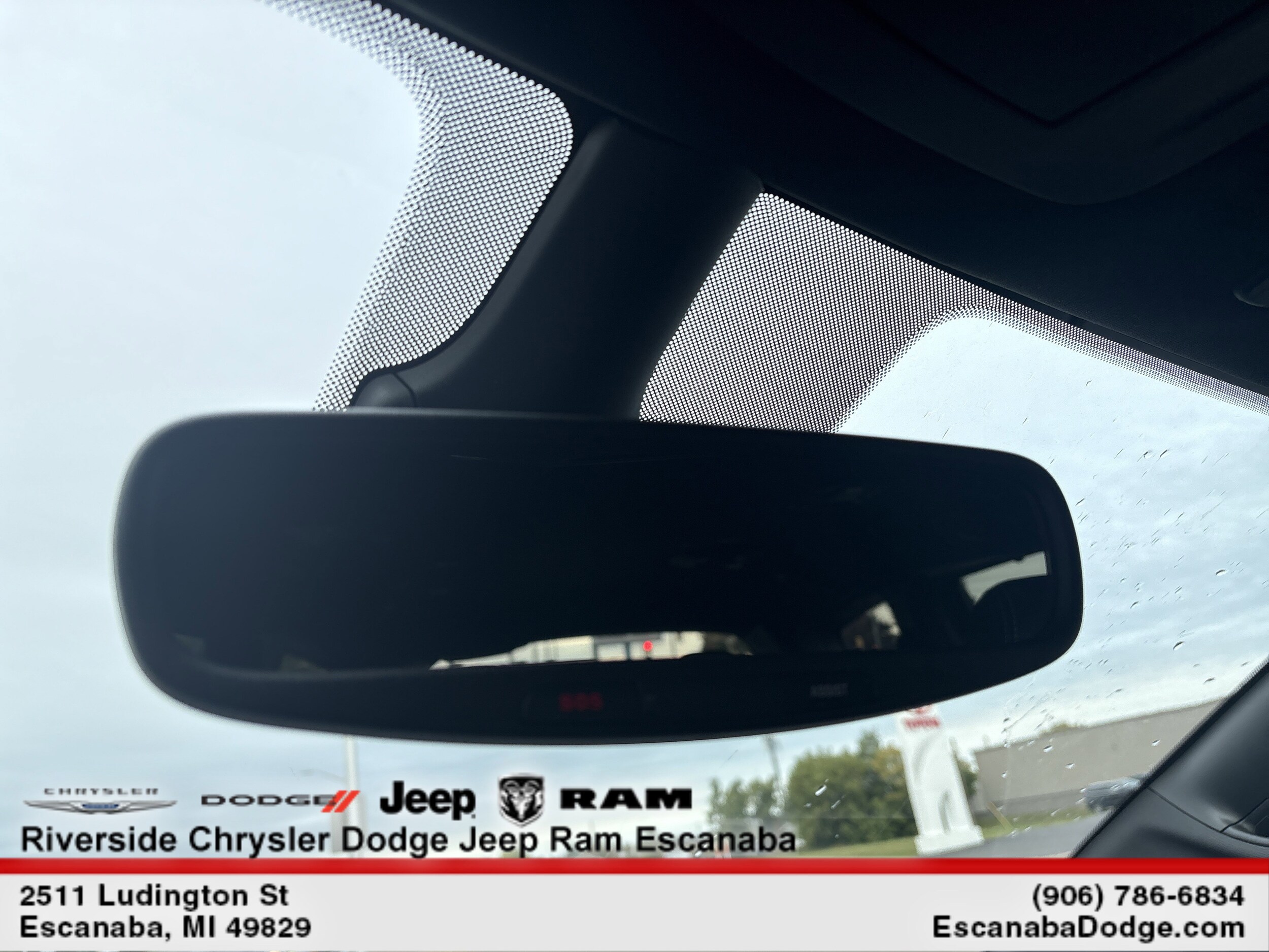2026 Chrysler Pacifica Select - Photo 19