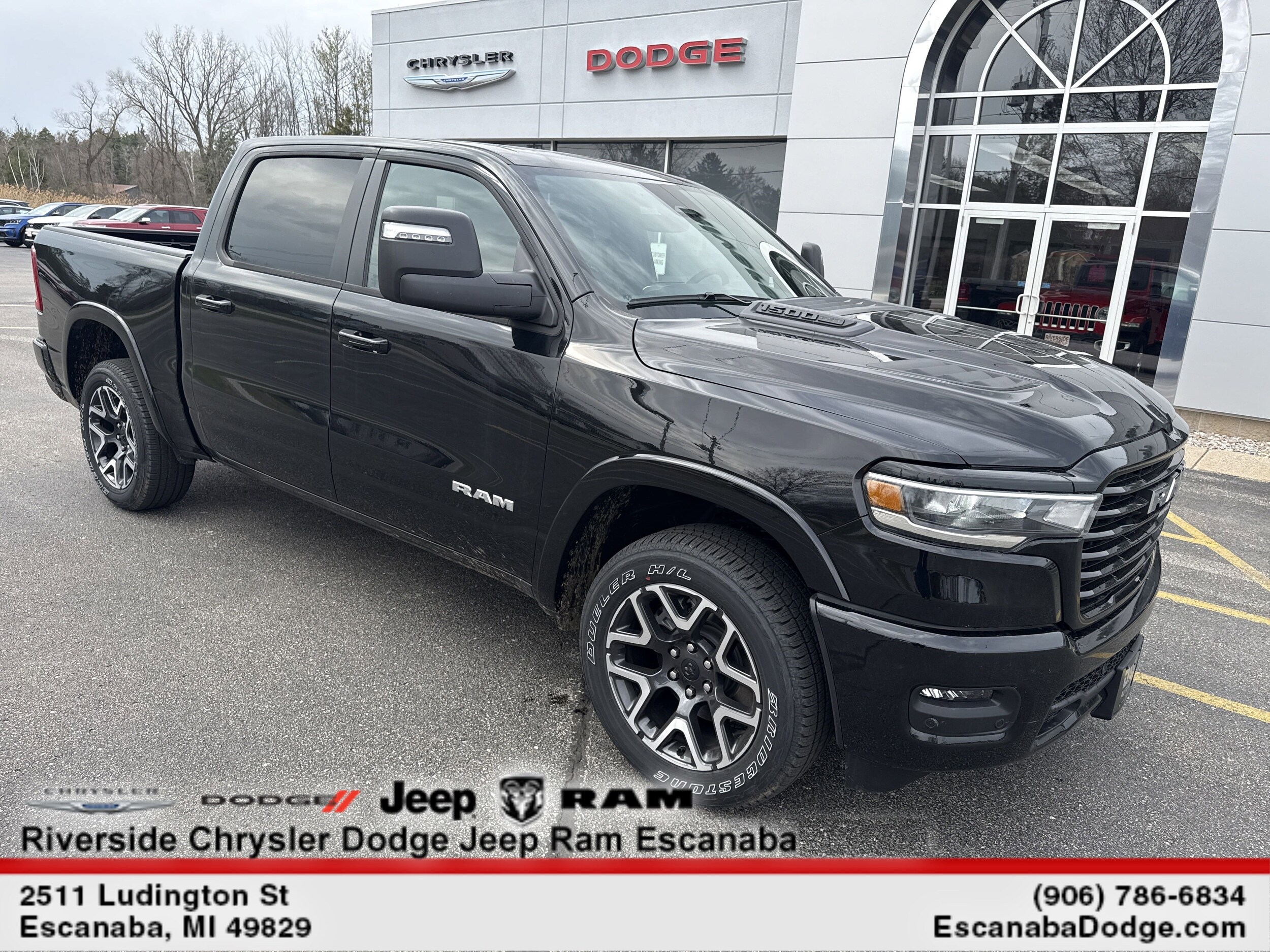 2025 Ram 1500 Laramie photo 2