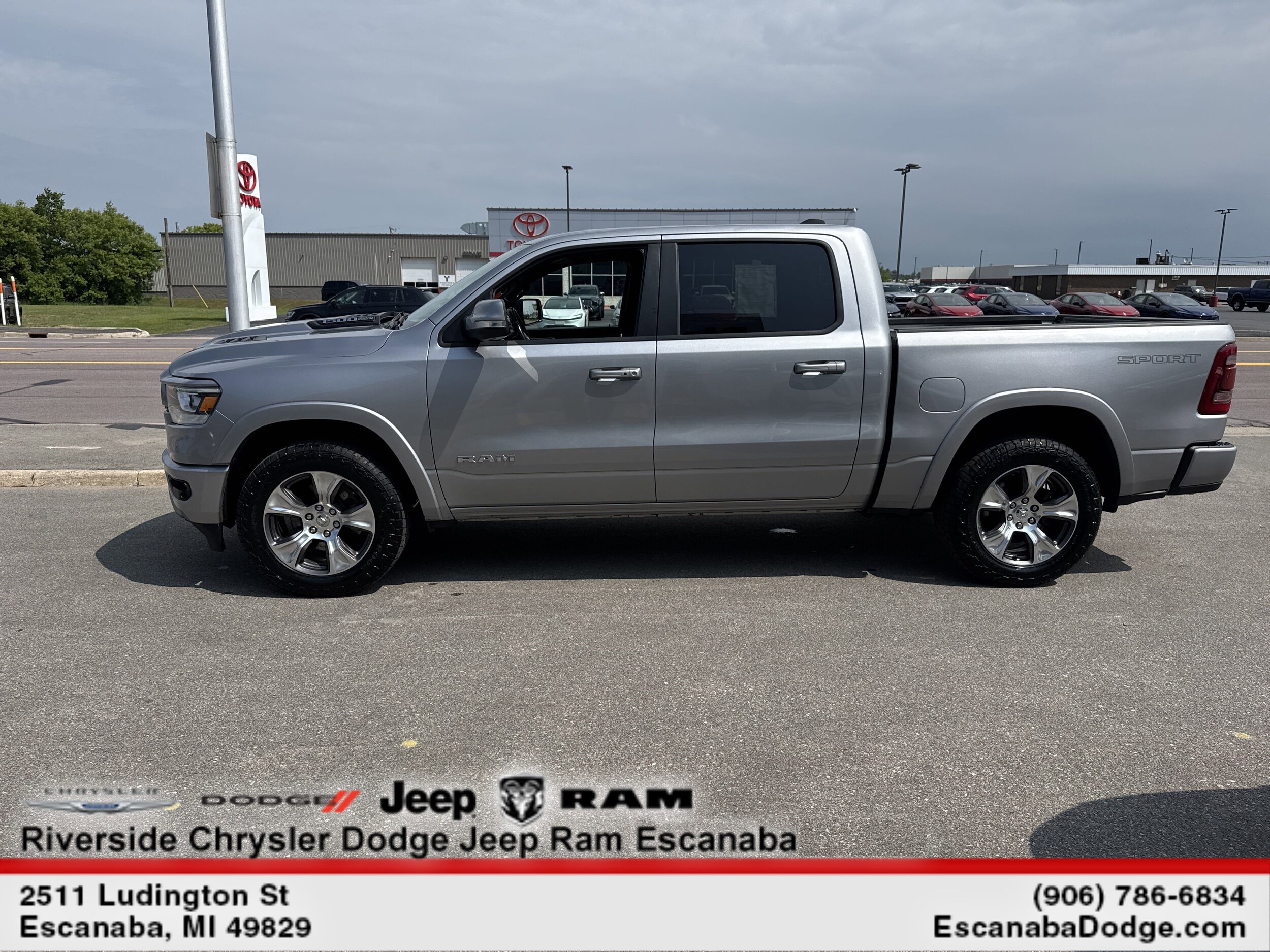 2020 Ram 1500 Laramie photo 4