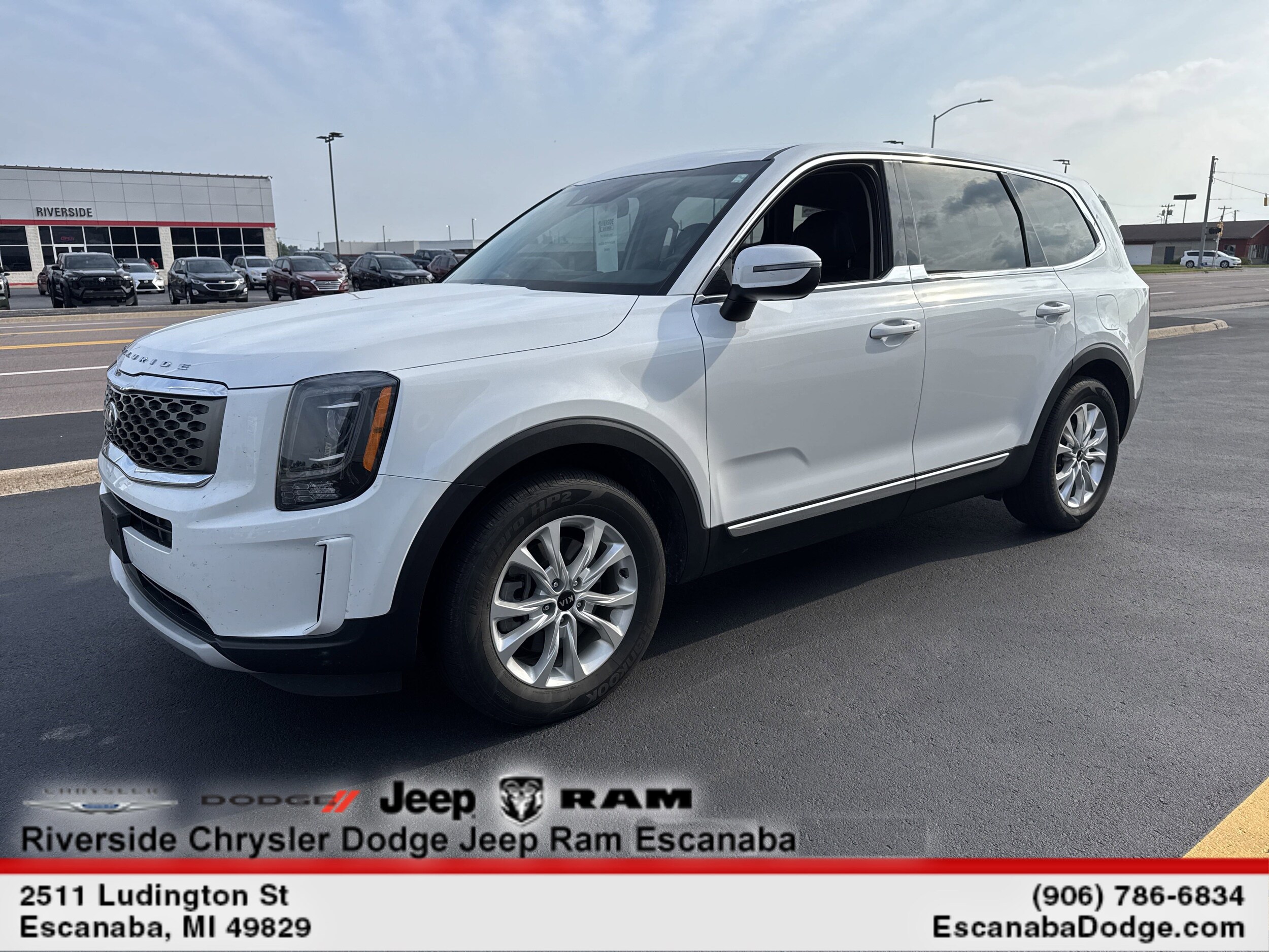 2020 Kia Telluride LX photo 3