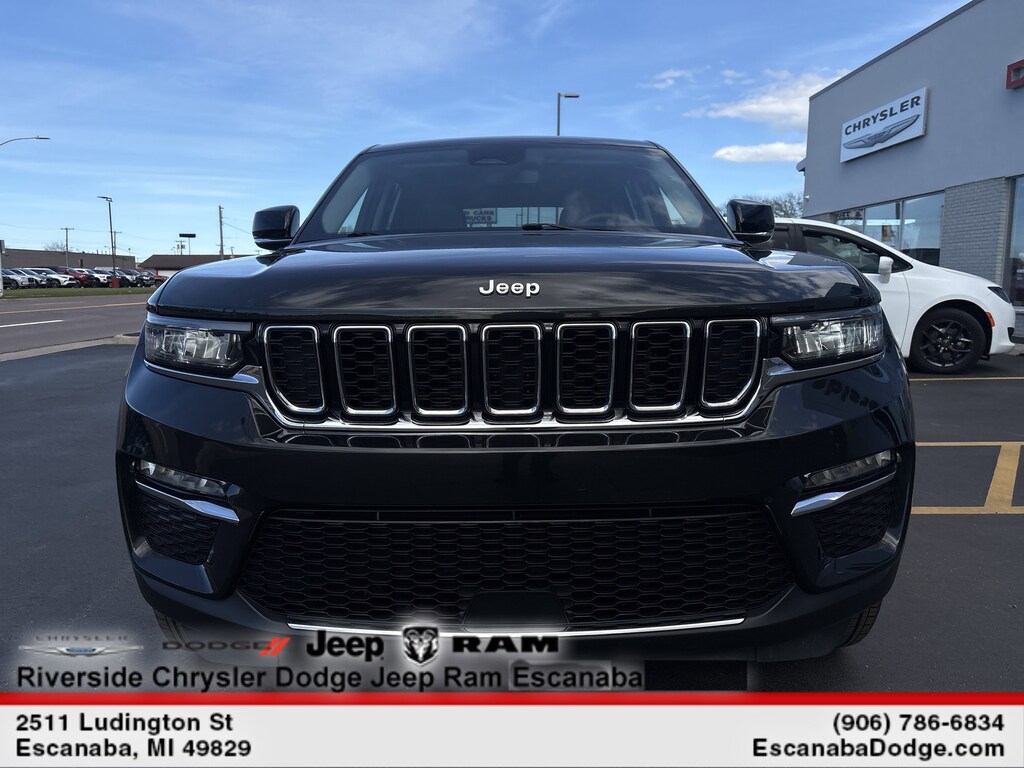 Used 2023 Jeep Grand Cherokee Limited SUV