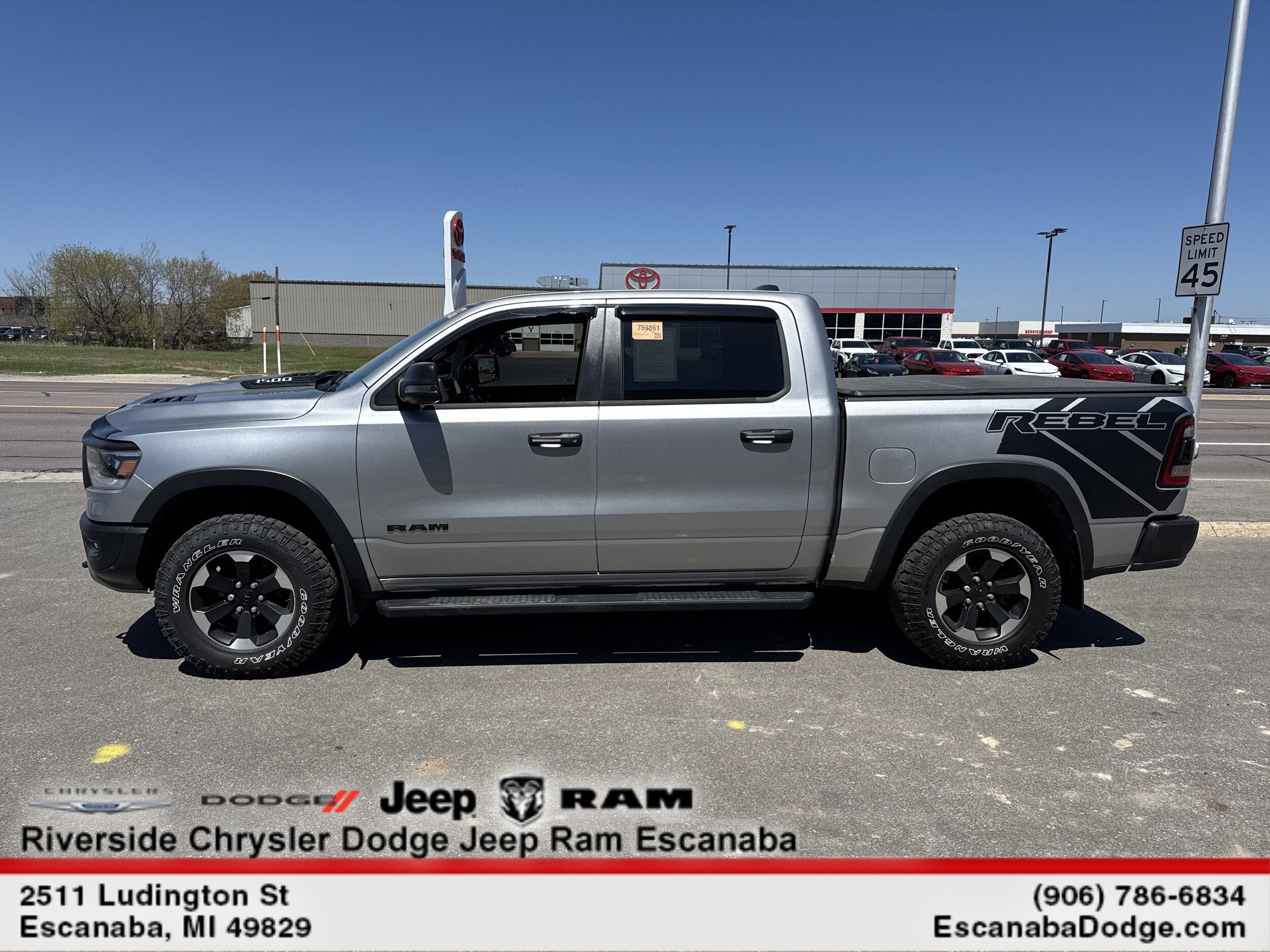 2023 Ram 1500 Rebel photo 4