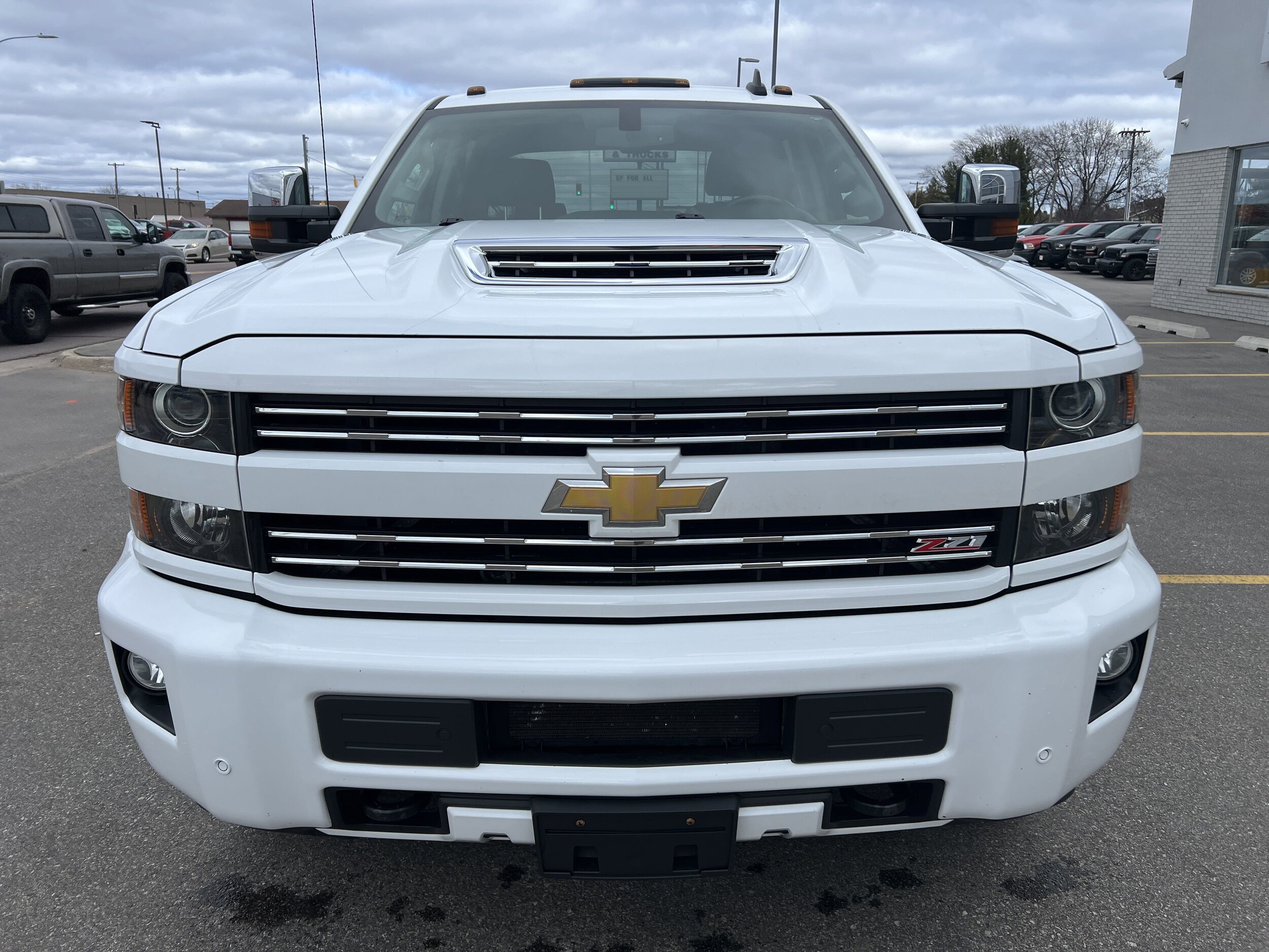 Used 2017 Chevrolet Silverado 3500HD LTZ with VIN 1GC4K0CY2HF177607 for sale in Escanaba, MI