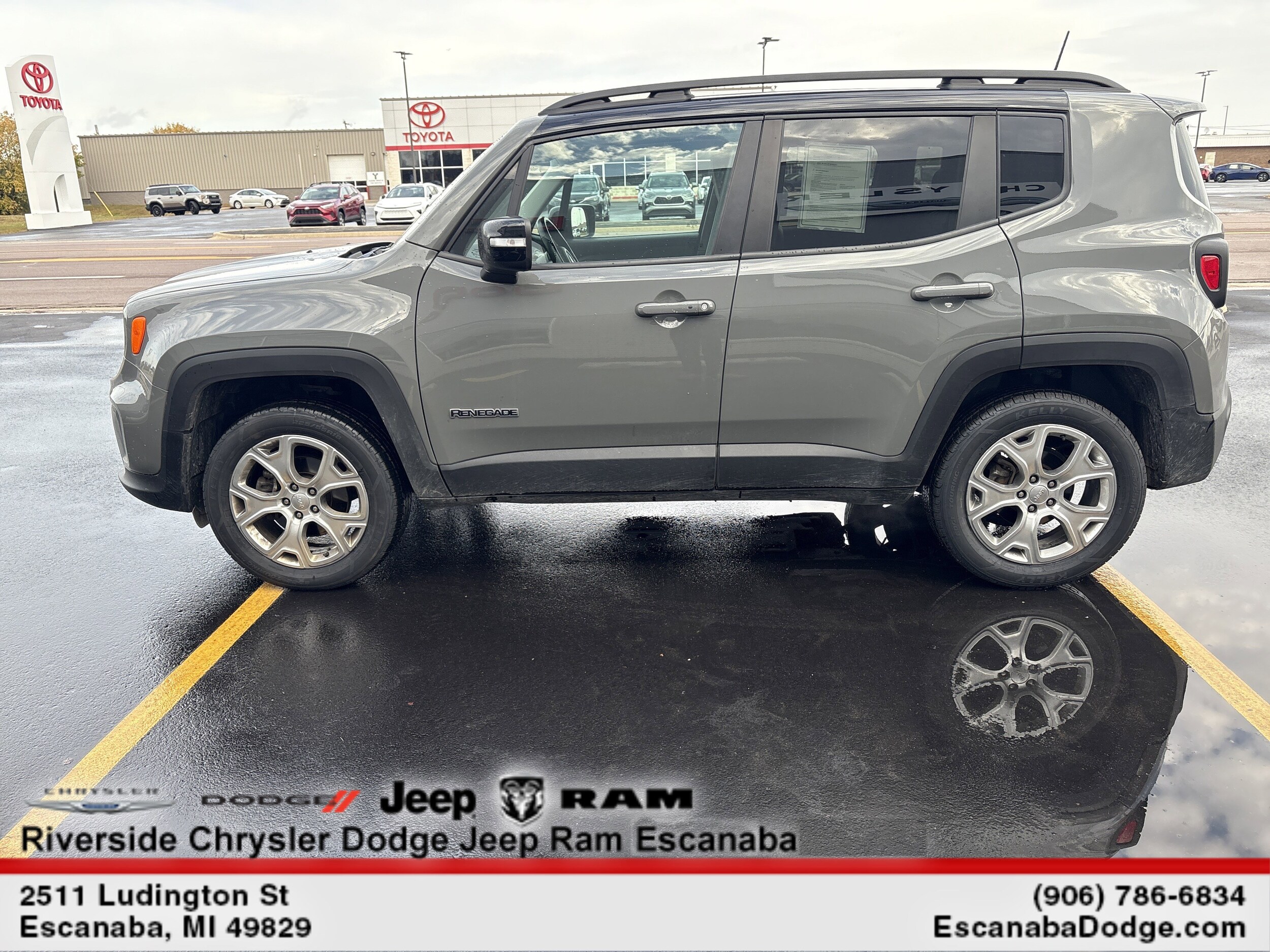 2022 Jeep Renegade Limited photo 4