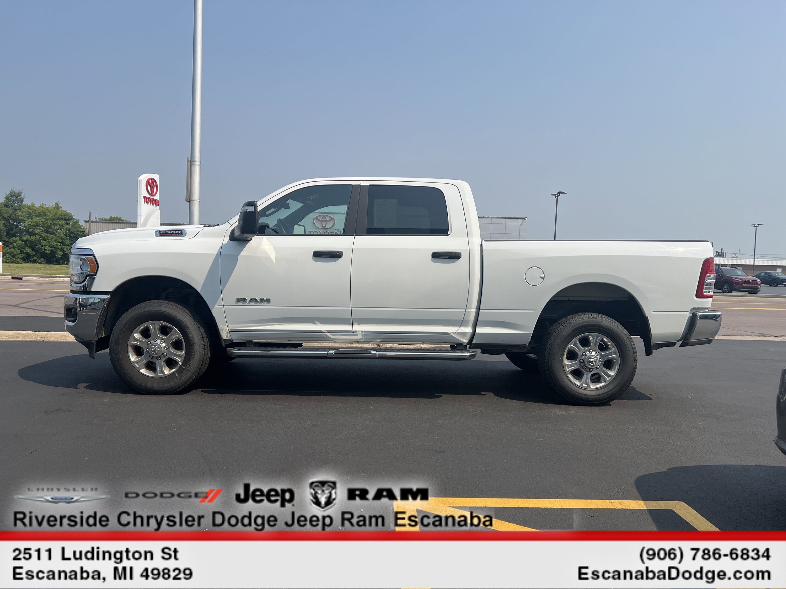 2024 Ram 2500 Big Horn photo 4