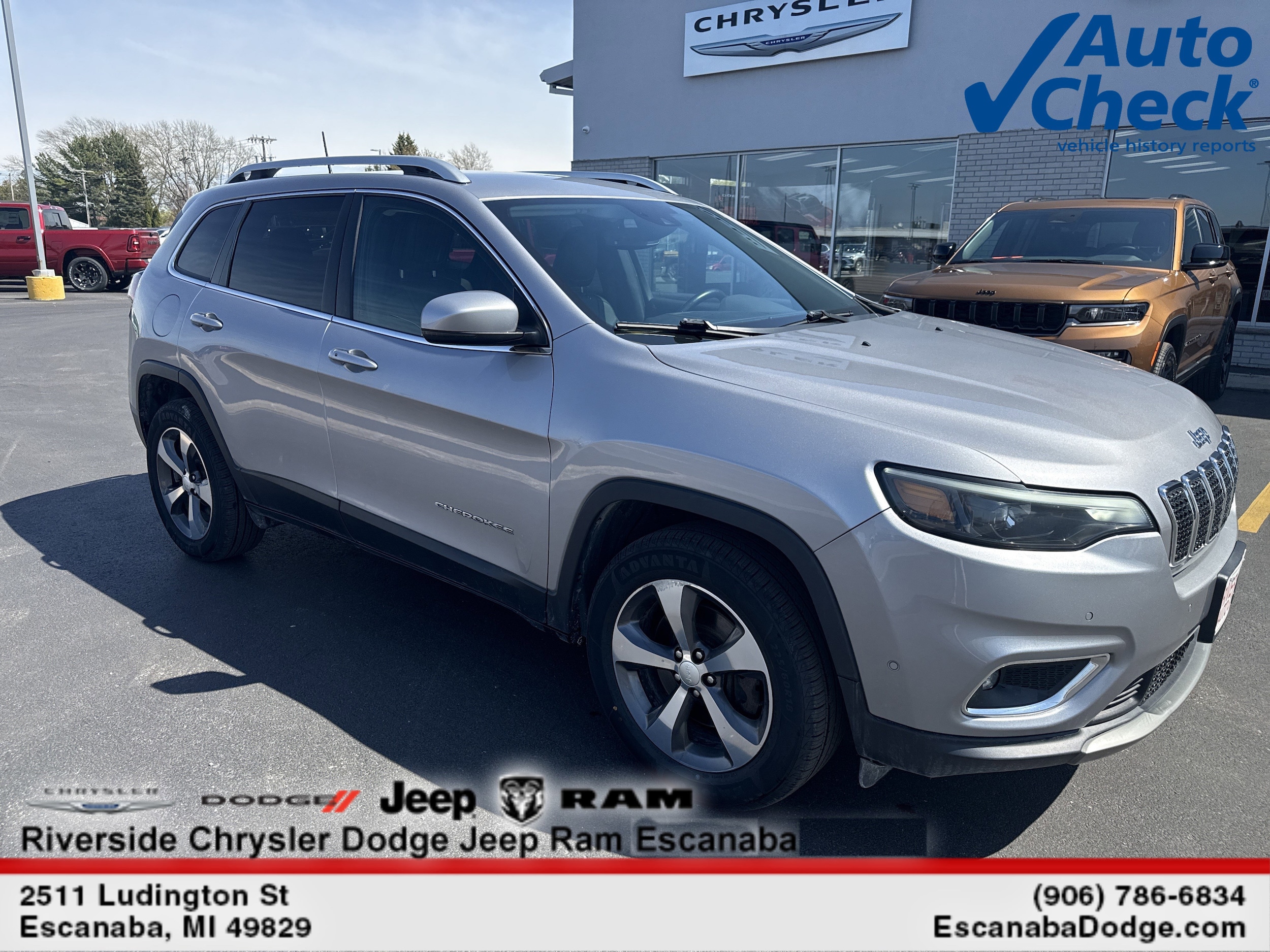 2019 Jeep Cherokee Limited 4X4's photo
