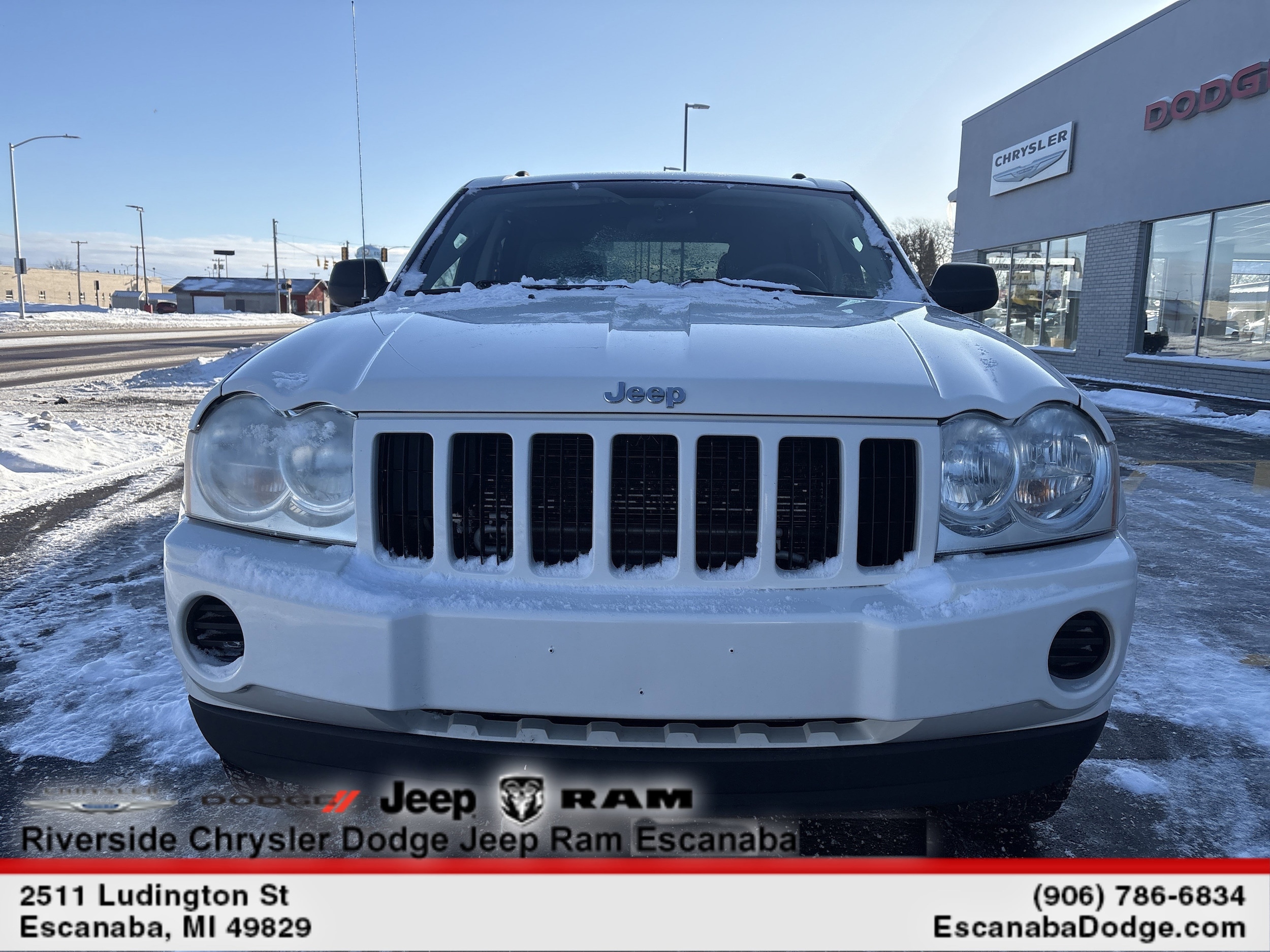 Used 2007 Jeep Grand Cherokee Laredo with VIN 1J8GR48K87C563929 for sale in Marquette, MI