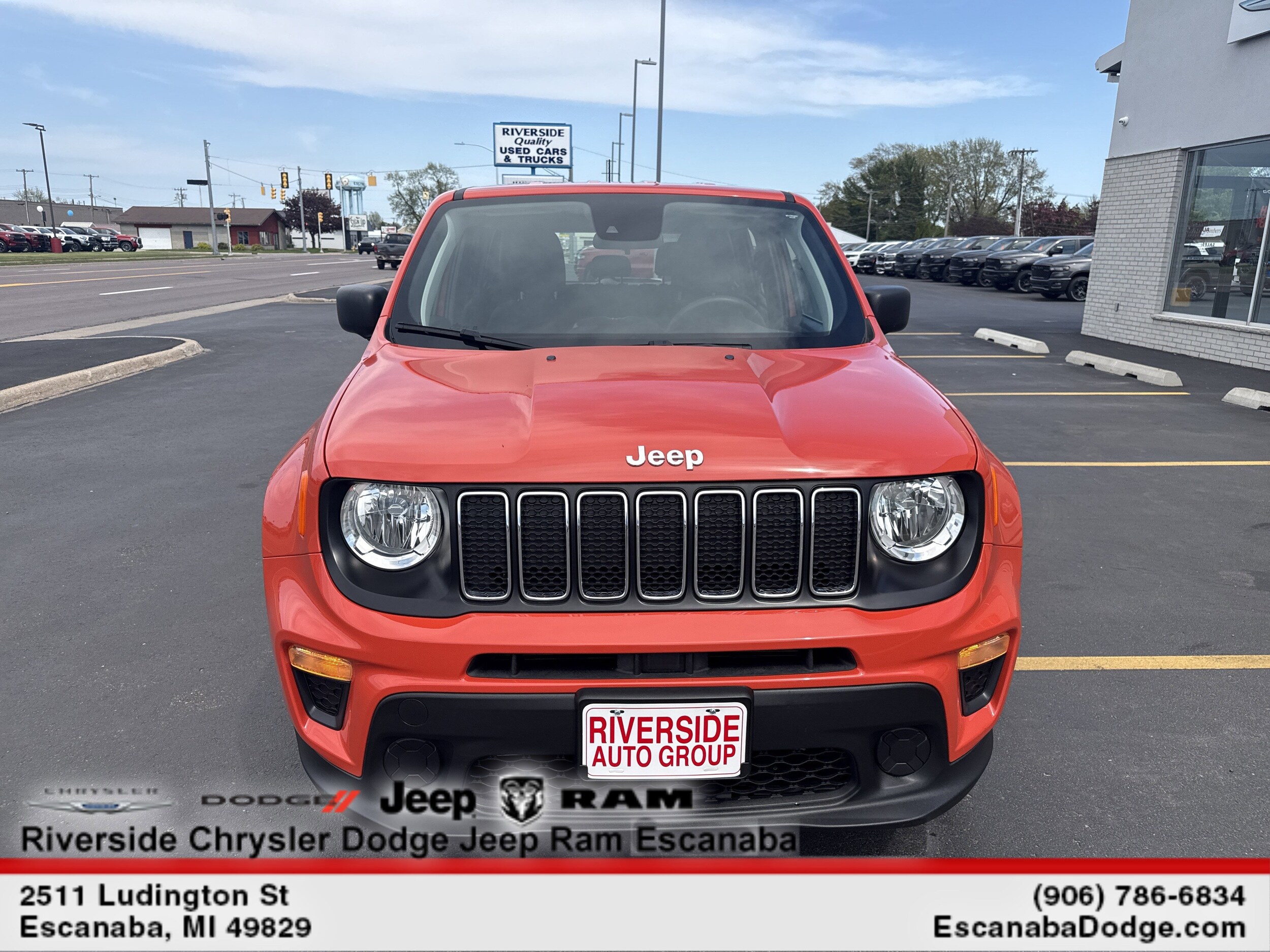 Certified 2021 Jeep Renegade Sport with VIN ZACNJDABXMPM28522 for sale in Escanaba, MI