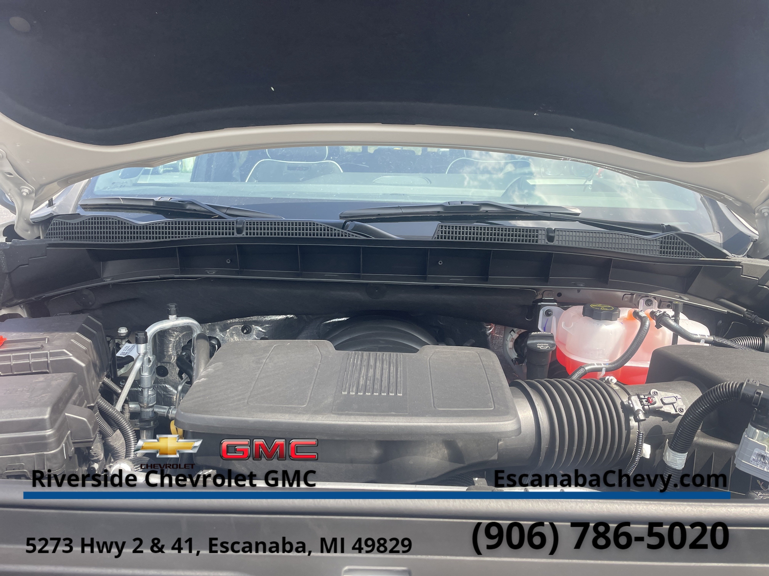 2026 GMC Sierra 1500 AT4X - Photo 13
