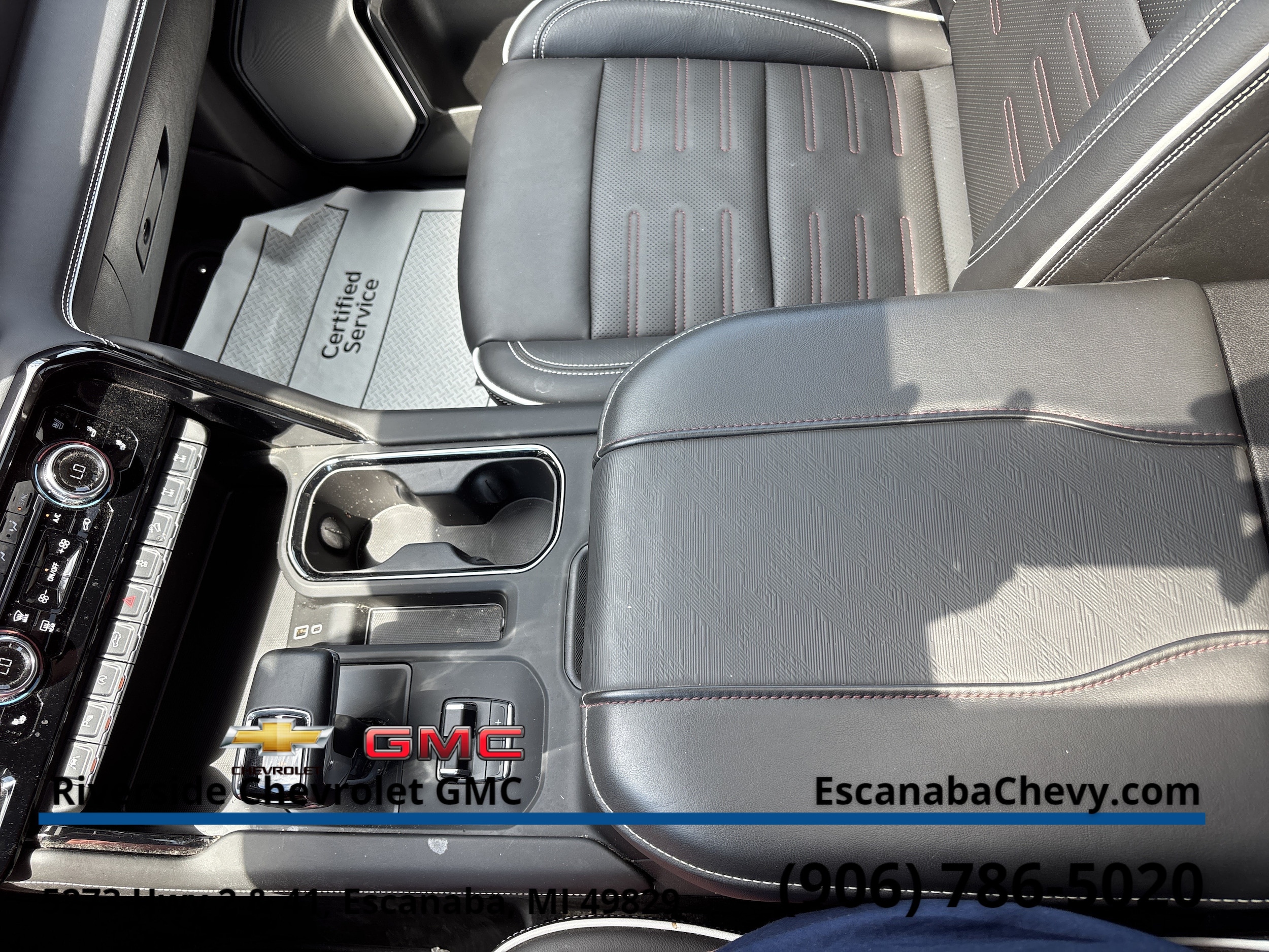 2025 GMC Sierra 1500 AT4X - Photo 20