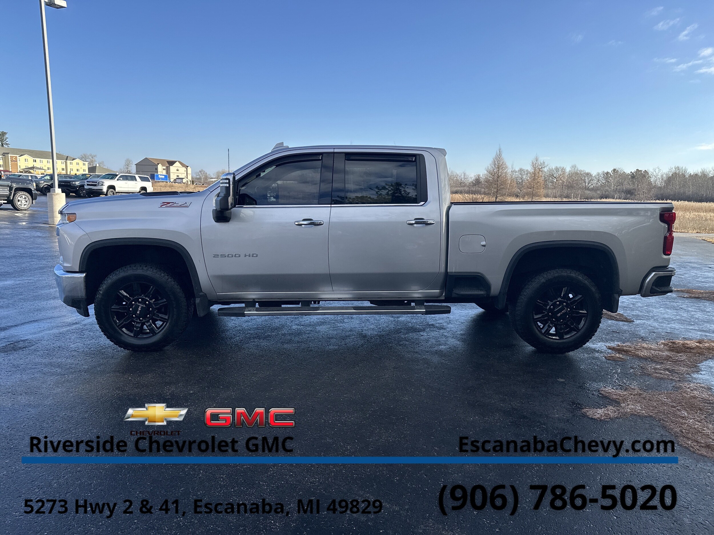 2022 Chevrolet Silverado 2500HD LTZ photo 2