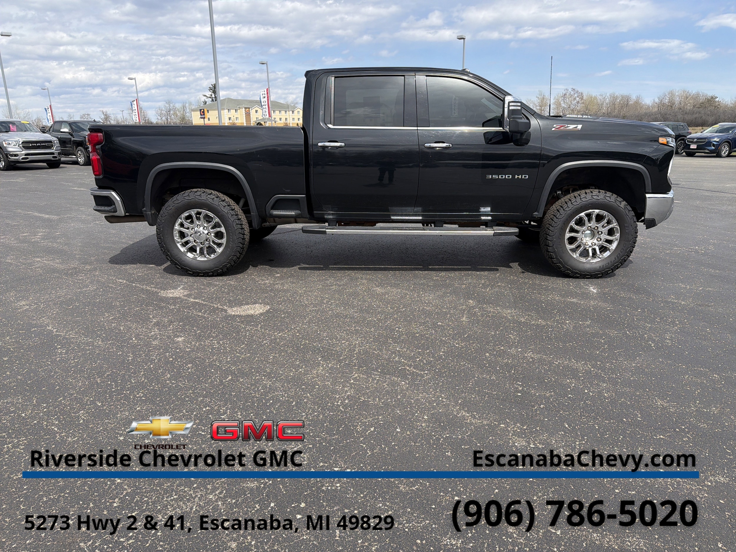 2024 Chevrolet Silverado 3500HD LTZ - Photo 10