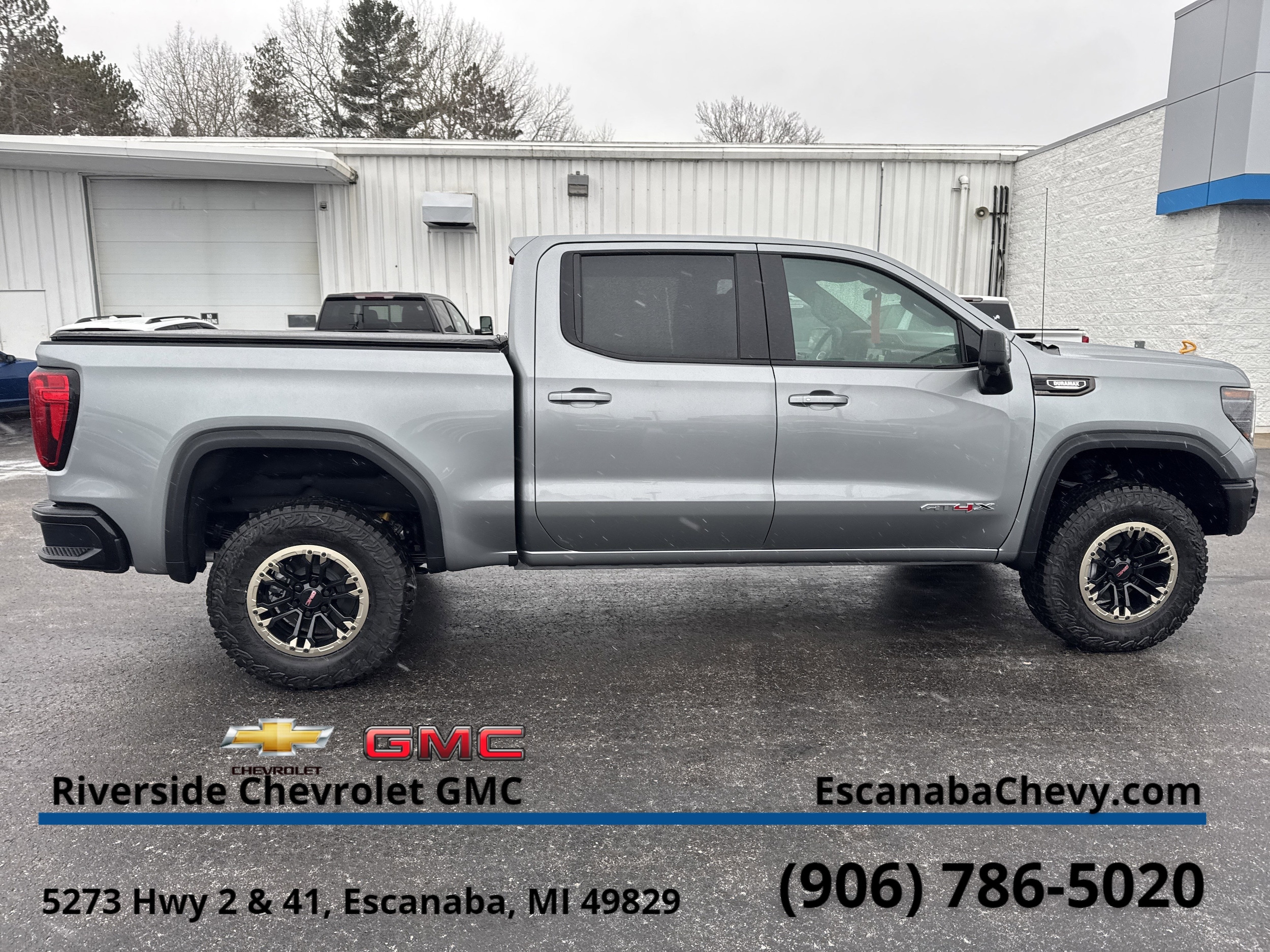 2026 GMC Sierra 1500 AT4X - Photo 10