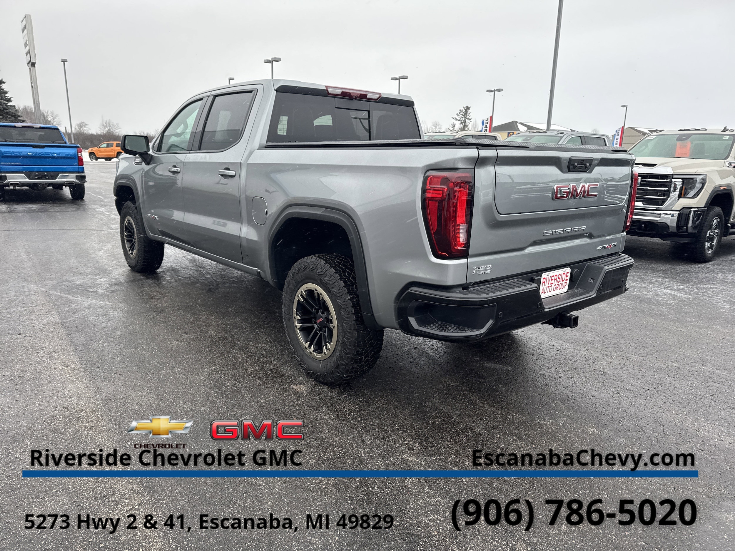 2026 GMC Sierra 1500 AT4X - Photo 6
