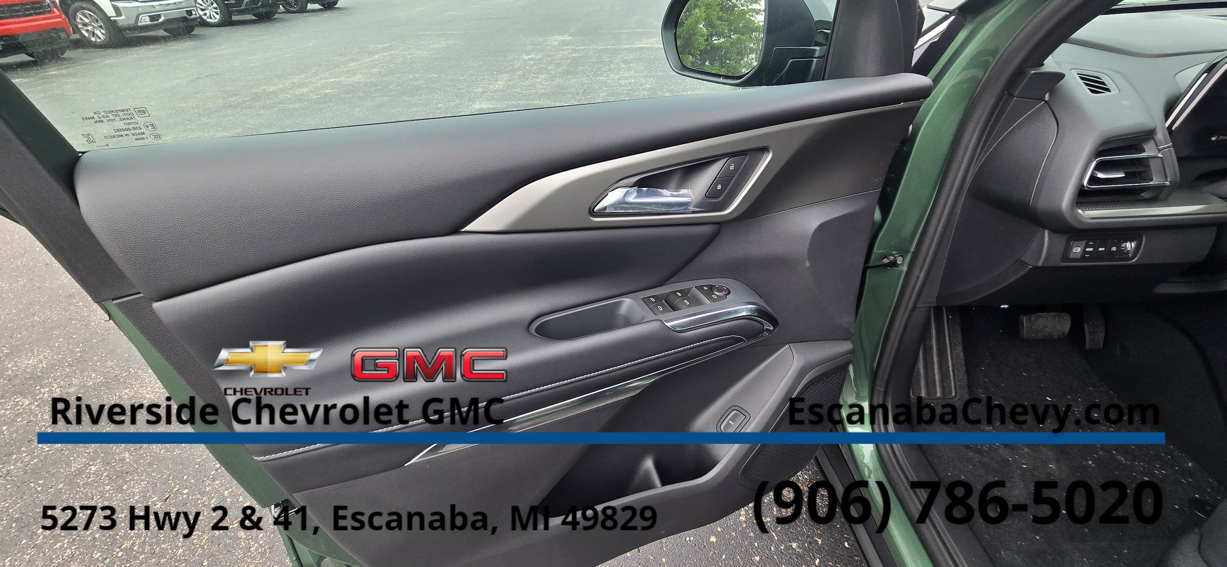 2027 Chevrolet Traverse LT - Photo 22