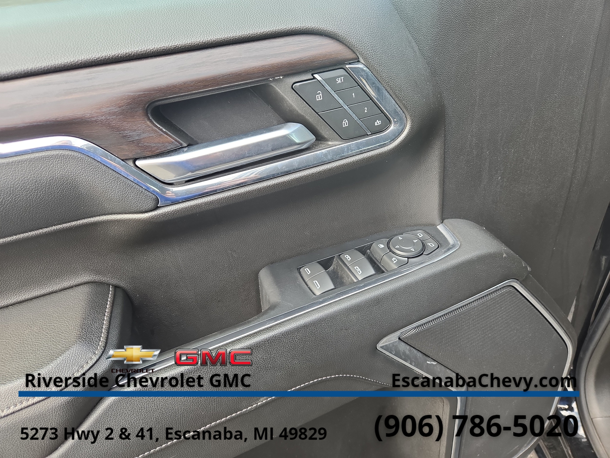 2024 GMC Sierra 1500 SLT - Photo 24