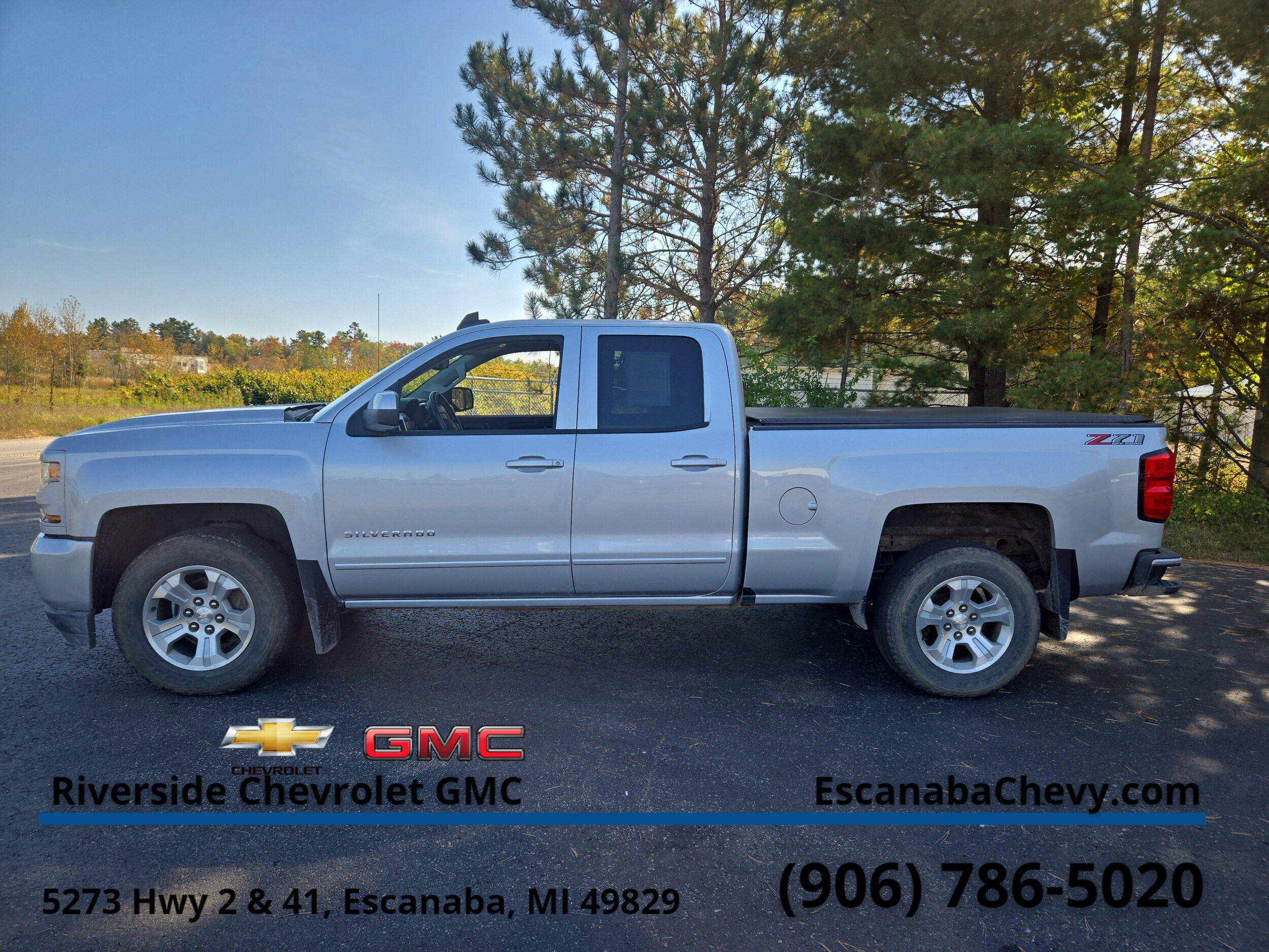 2019 Chevrolet Silverado LT photo 3