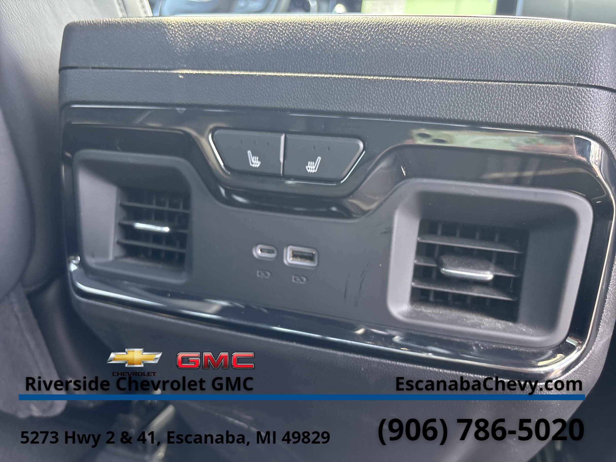 2025 GMC Sierra 1500 AT4X - Photo 28