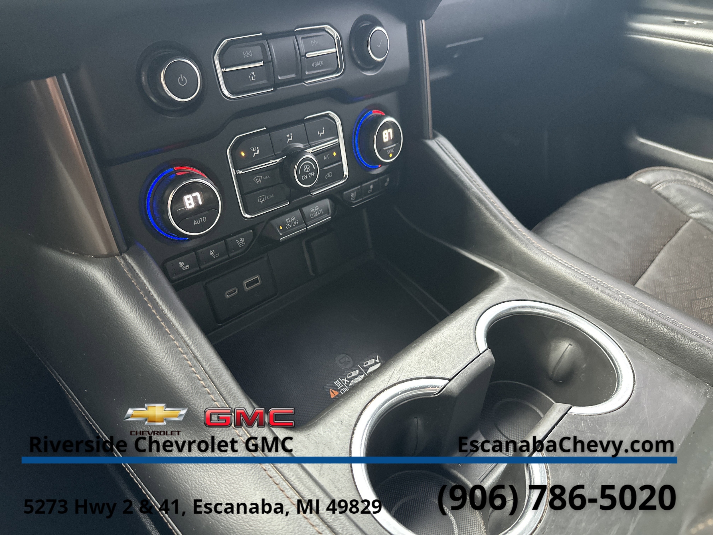 2021 Chevrolet Suburban High Country - Photo 18