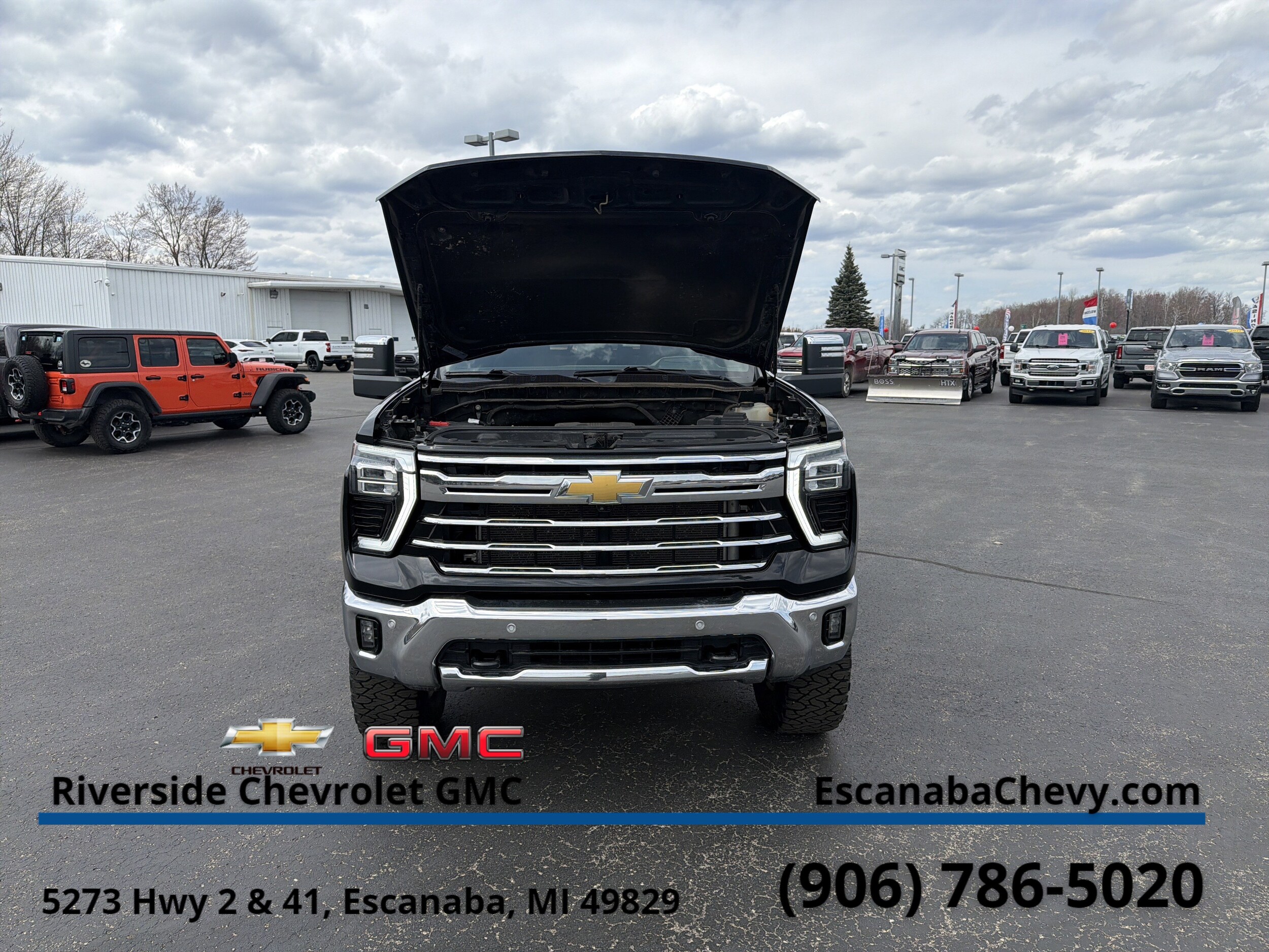 2024 Chevrolet Silverado 3500HD LTZ - Photo 13