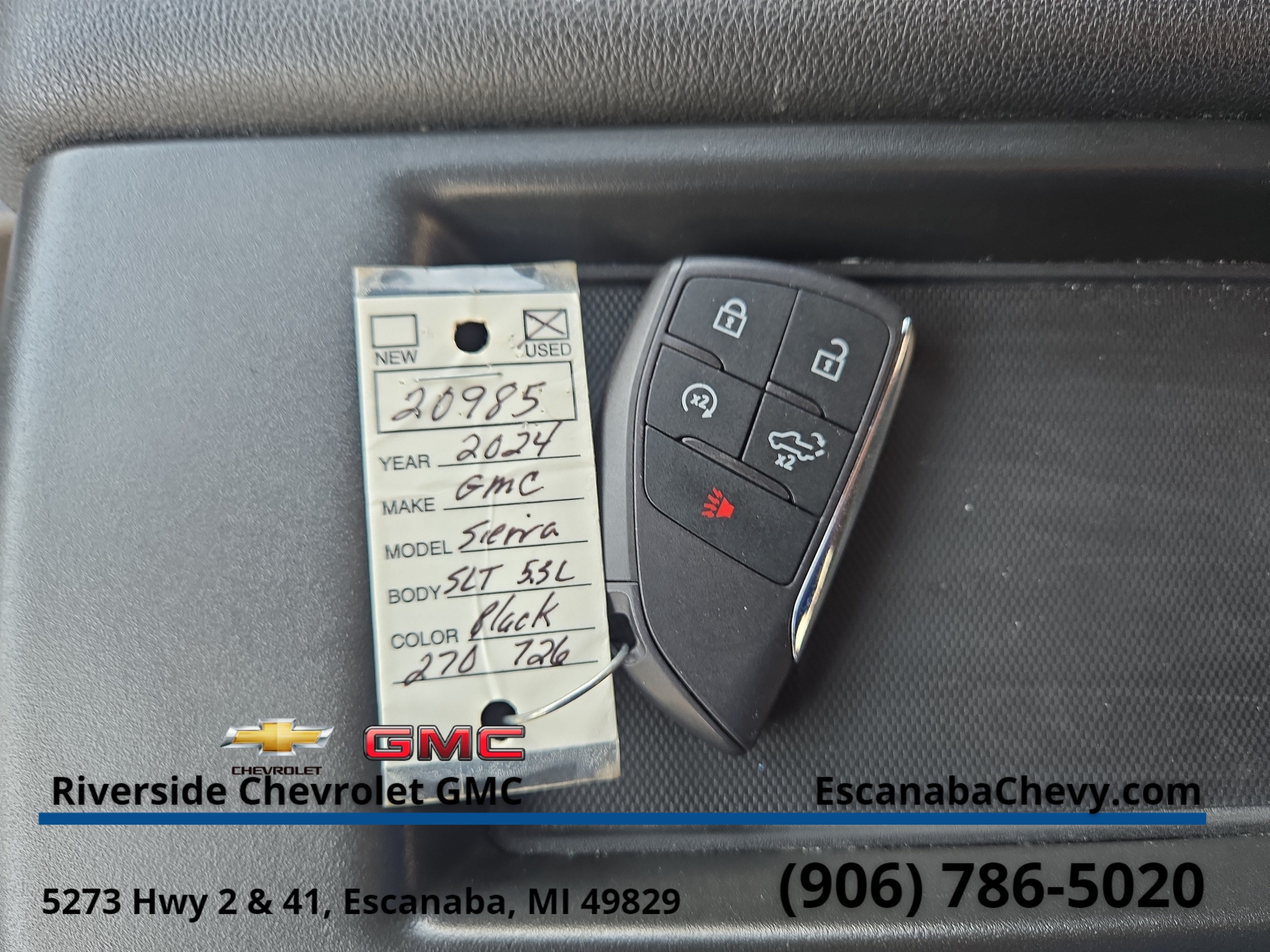 2024 GMC Sierra 1500 SLT - Photo 27