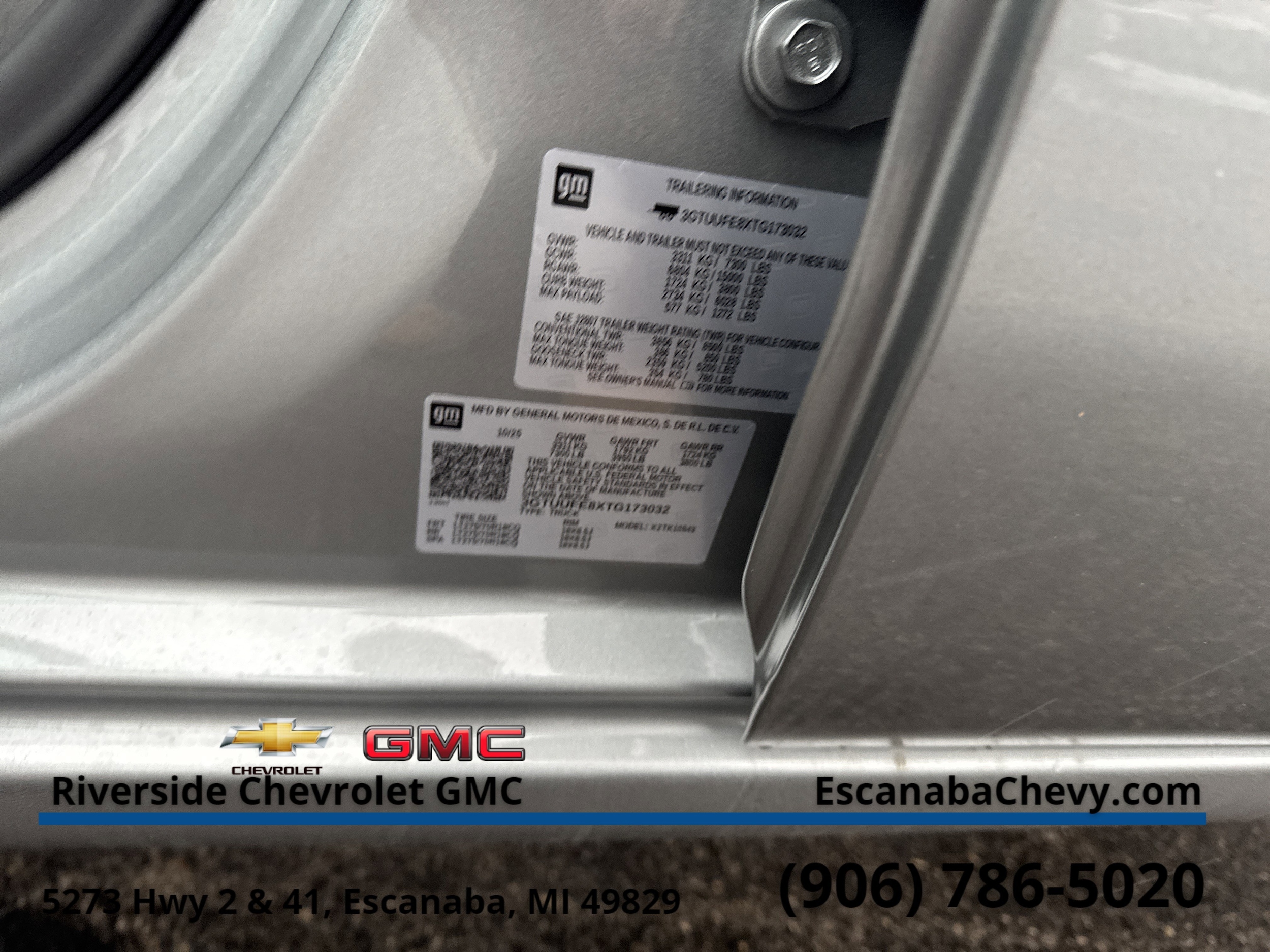2026 GMC Sierra 1500 AT4X - Photo 14