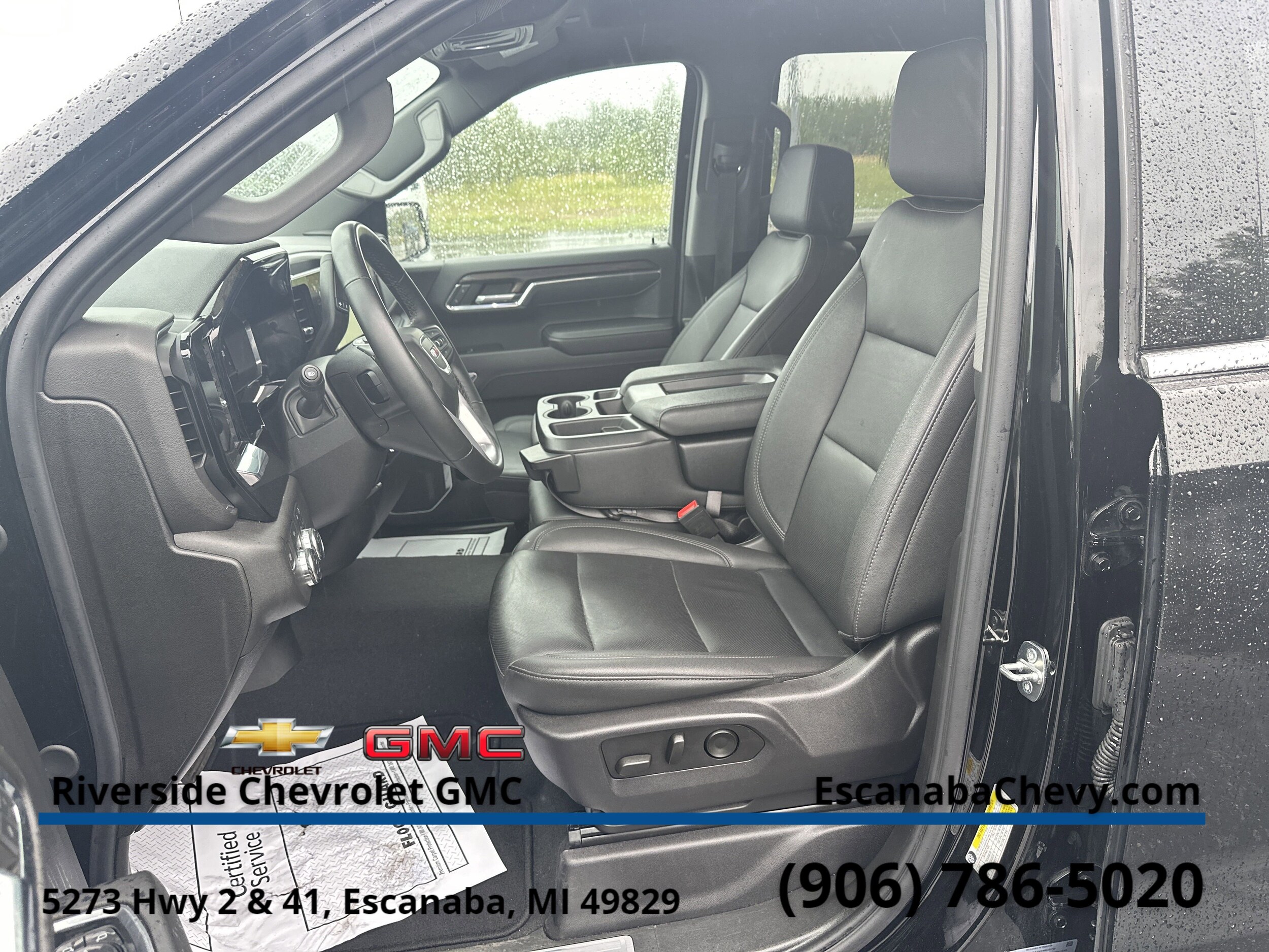 2024 GMC Sierra 1500 SLT - Photo 26