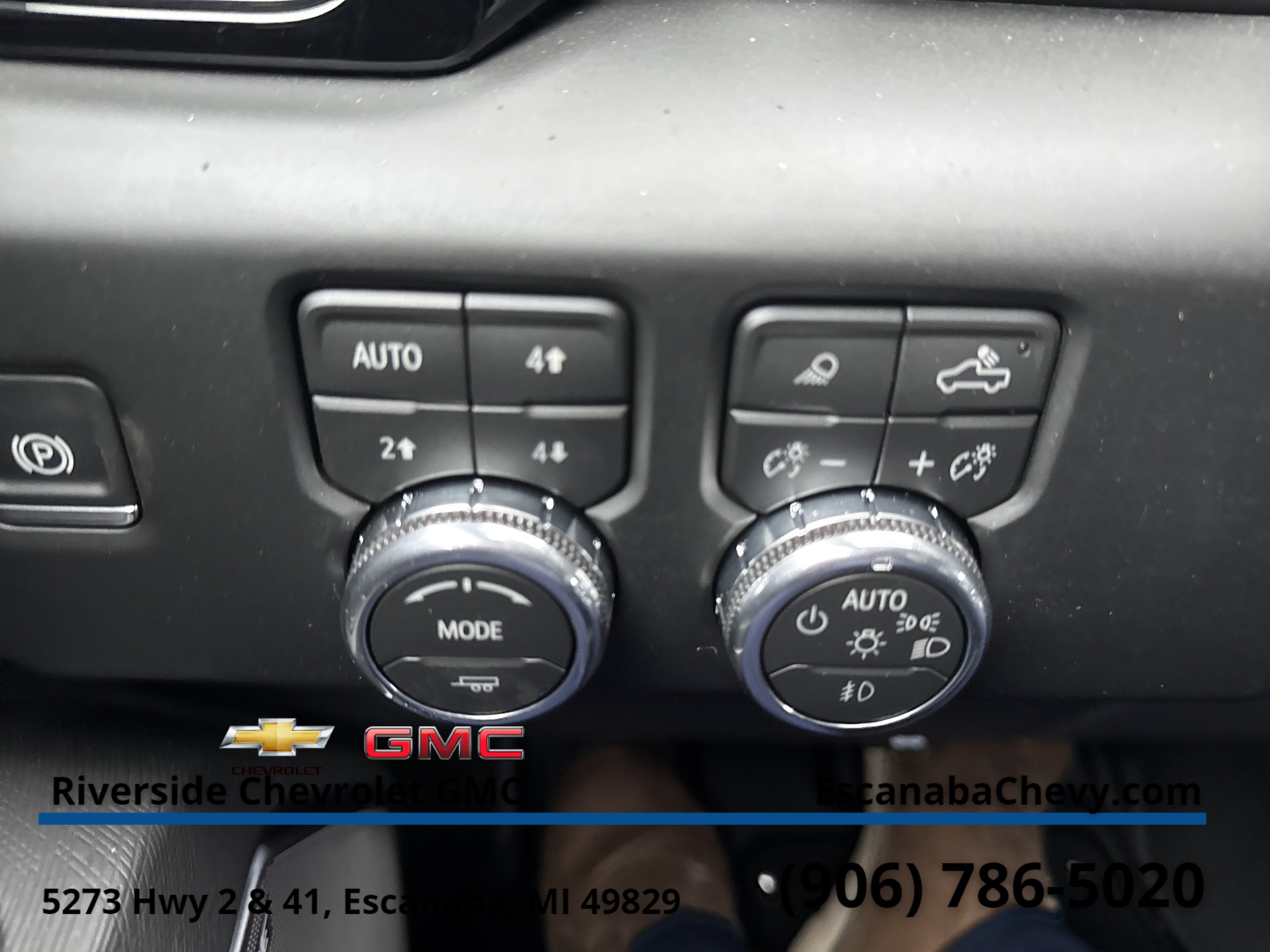 2026 GMC Sierra 1500 AT4X - Photo 27
