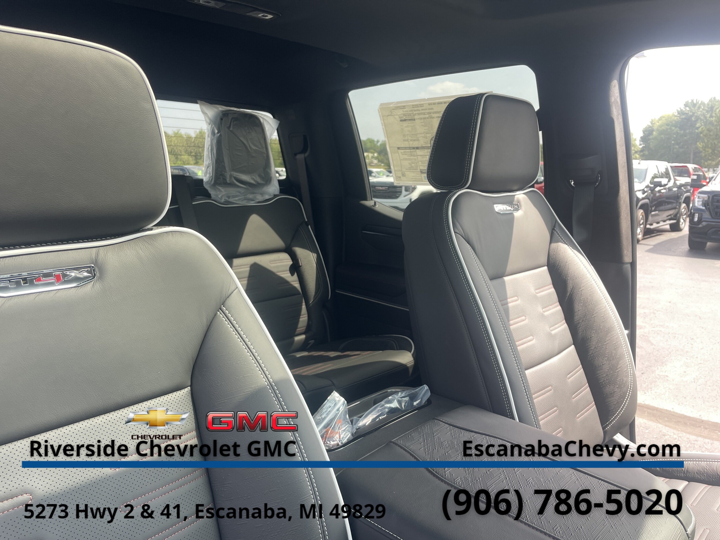 2026 GMC Sierra 1500 AT4X - Photo 29