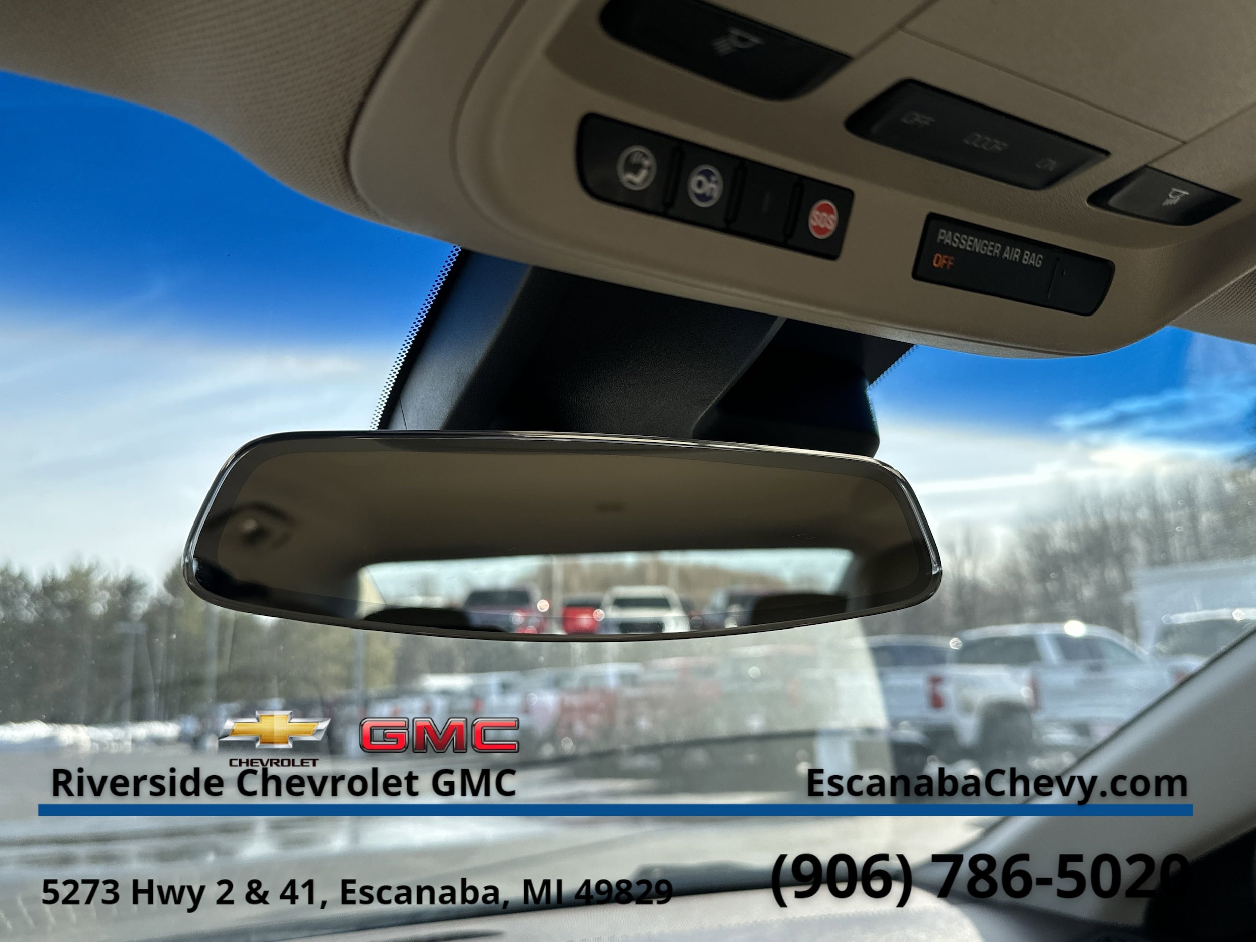 Used 2015 Cadillac XTS Premium Collection with VIN 2G61R5S34F9145350 for sale in Escanaba, MI